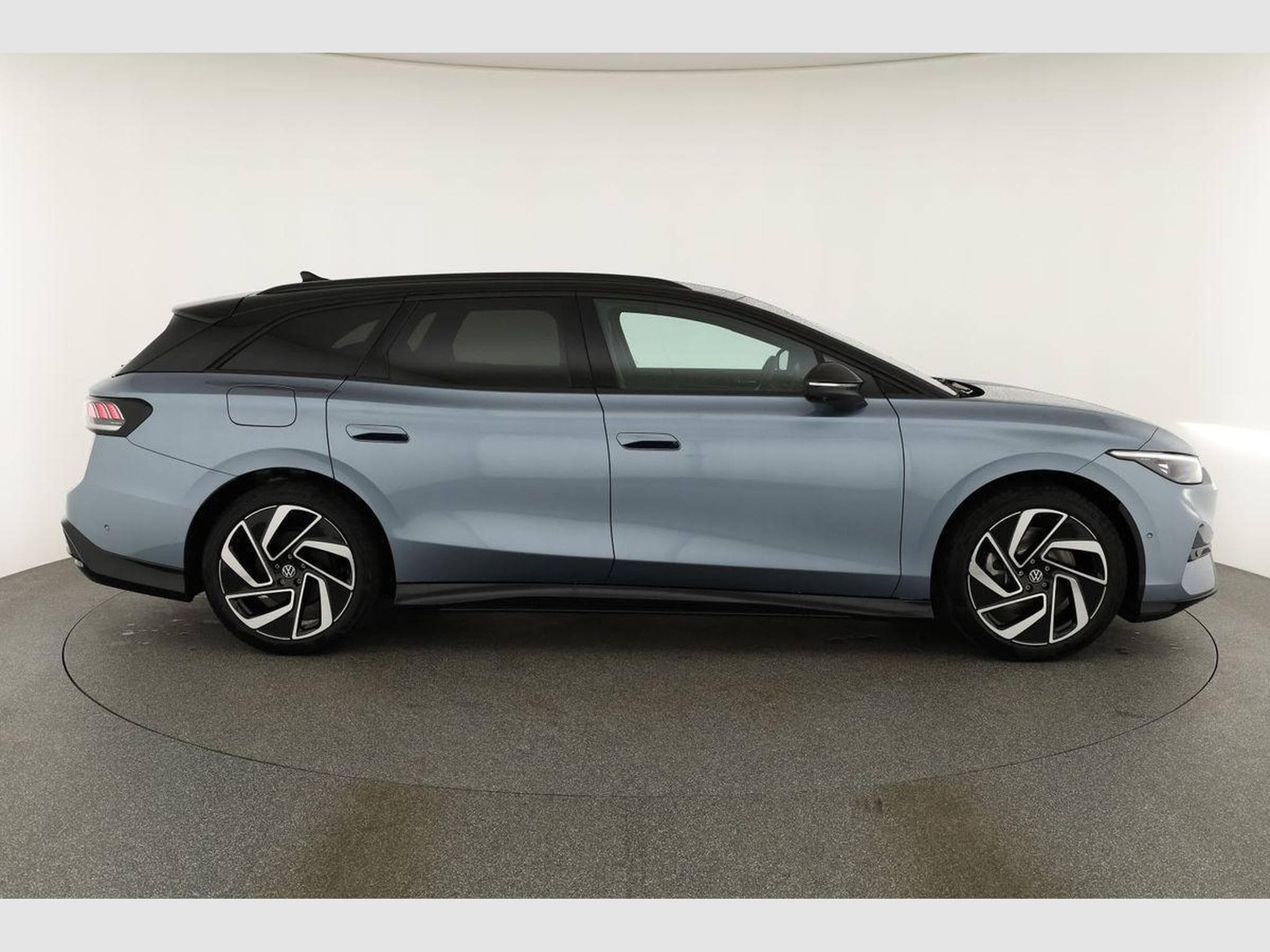 VW ID.7 Kombi Pro 210 kW (2026) - Photo 23