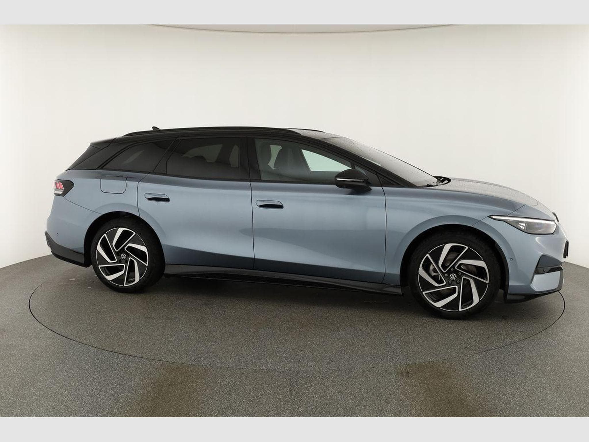 VW ID.7 Kombi Pro 210 kW (2026) - Photo 24