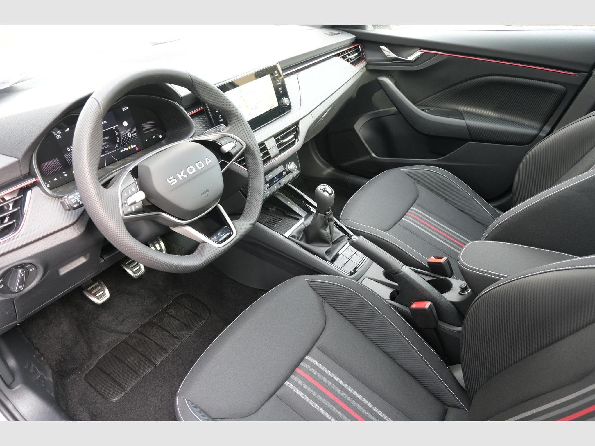 Skoda Kamiq Monte Carlo (2026) - Photo 14