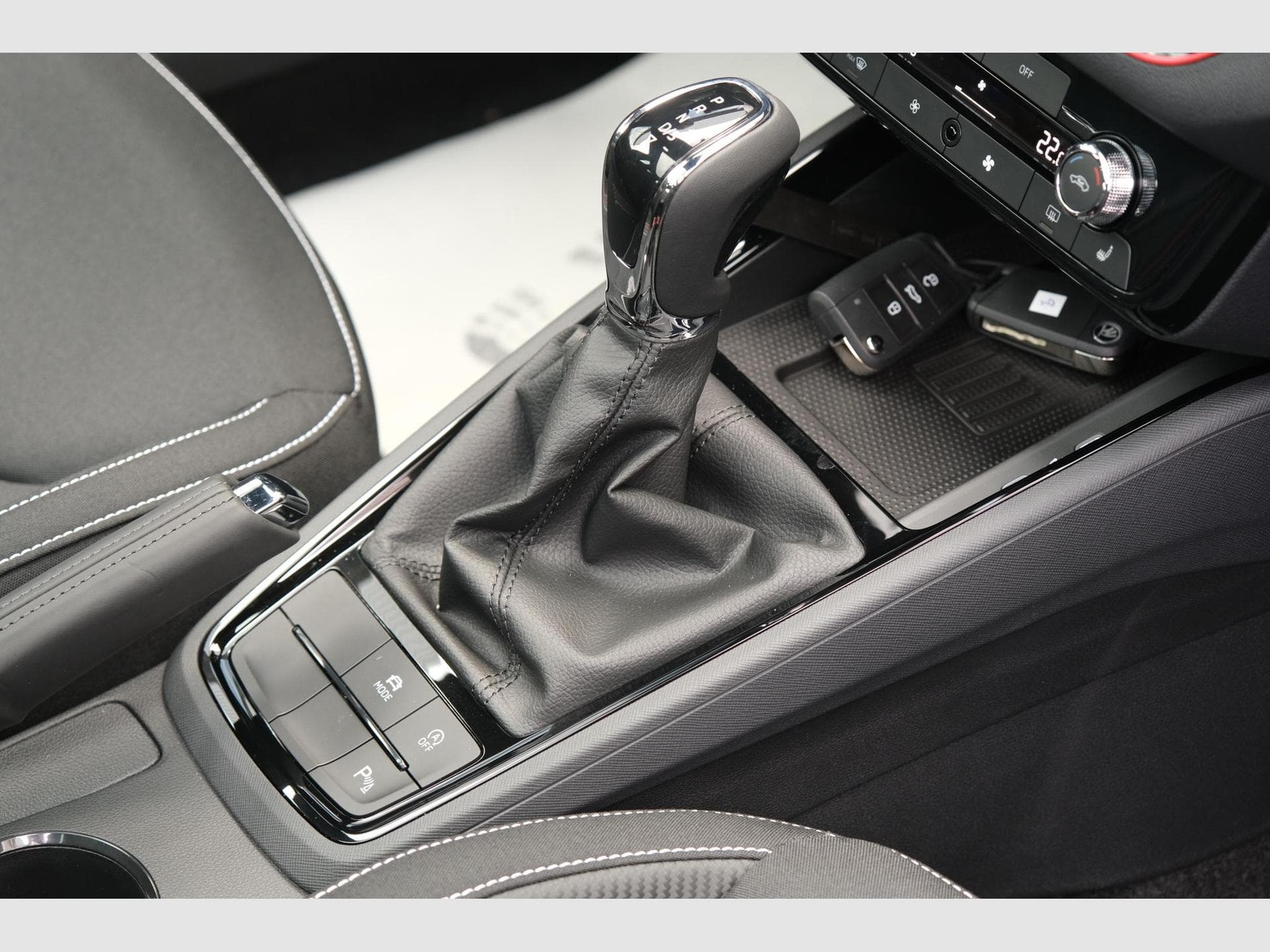 Skoda Kamiq Monte Carlo (2026) - Photo 22