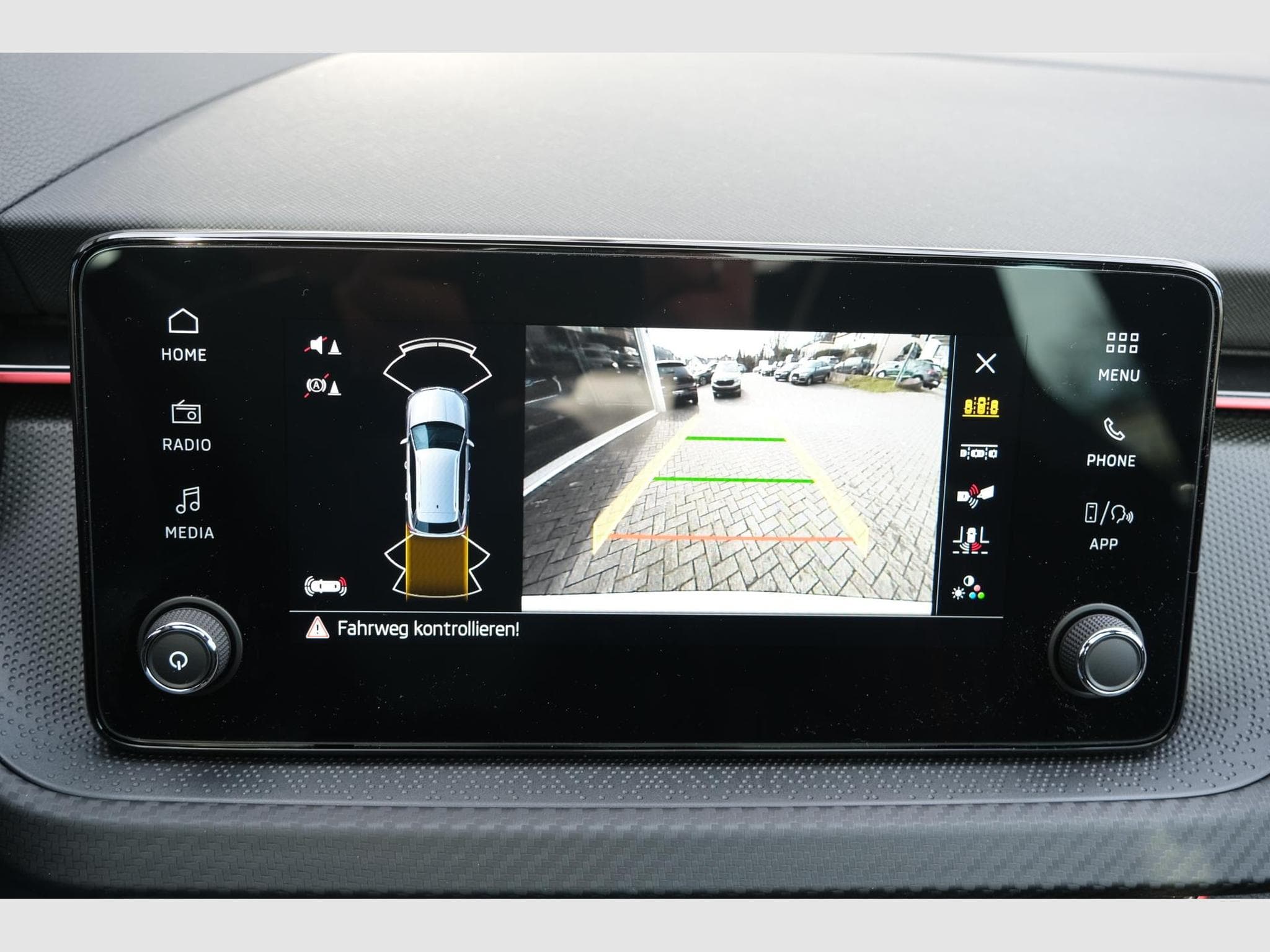 Skoda Kamiq Monte Carlo (2026) - Photo 15