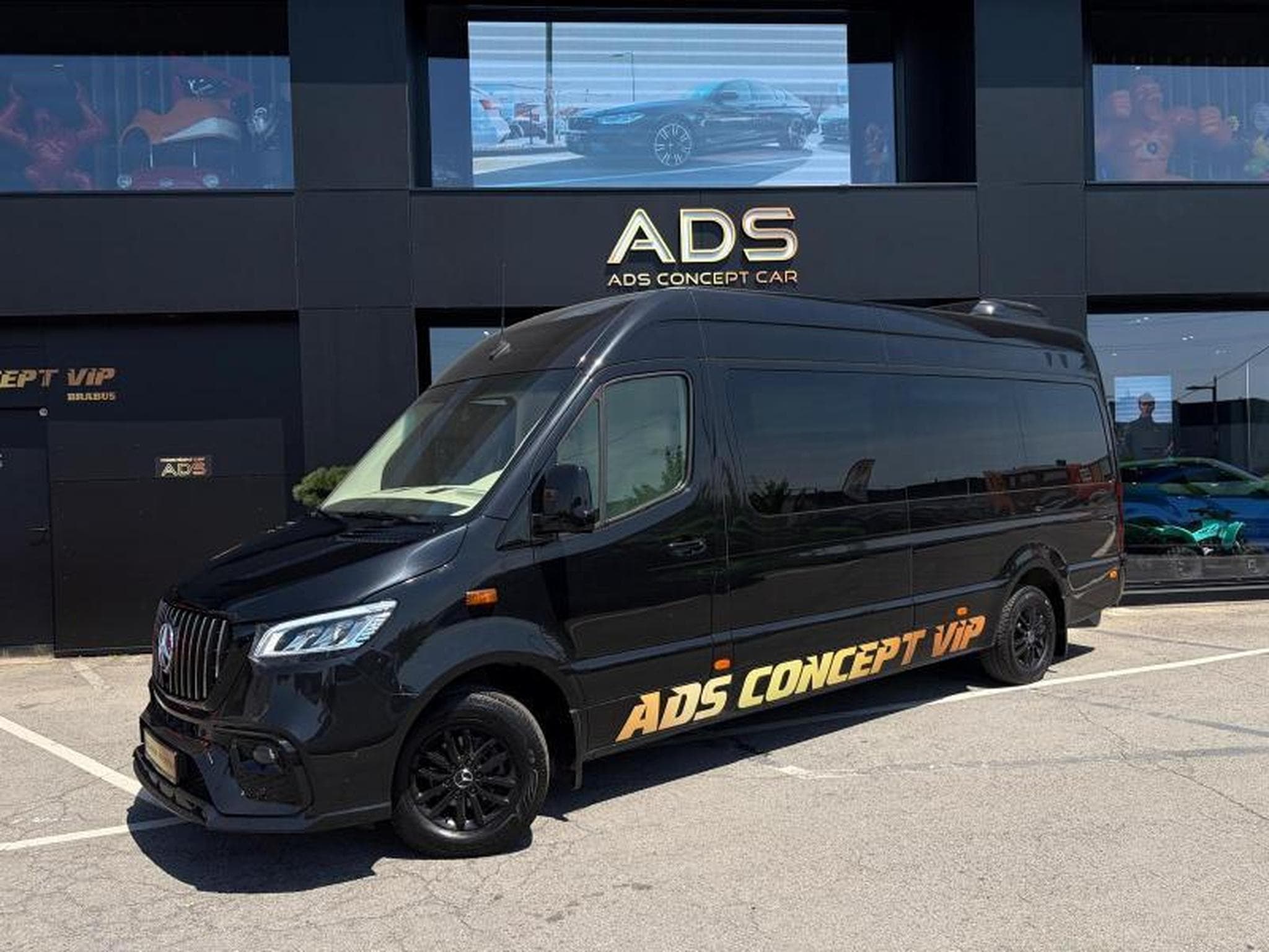 Mercedes Sprinter Sprinter VIP Configuration Luxe (2023) - Photo 2