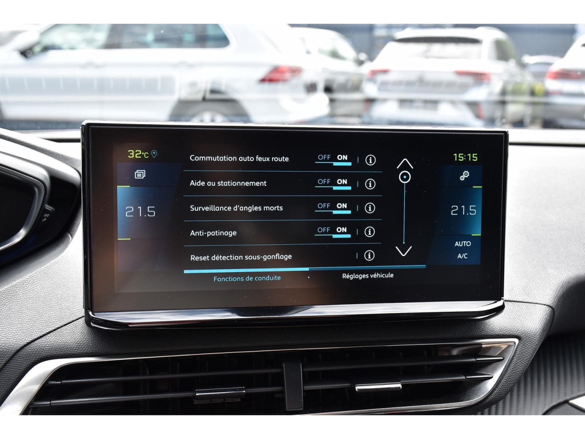 Peugeot 3008 1.6 Hybrid PHEV 180 Allure e-EAT8 ACC LANE SIDE CAM 1° MAIN (2024) - Photo 12