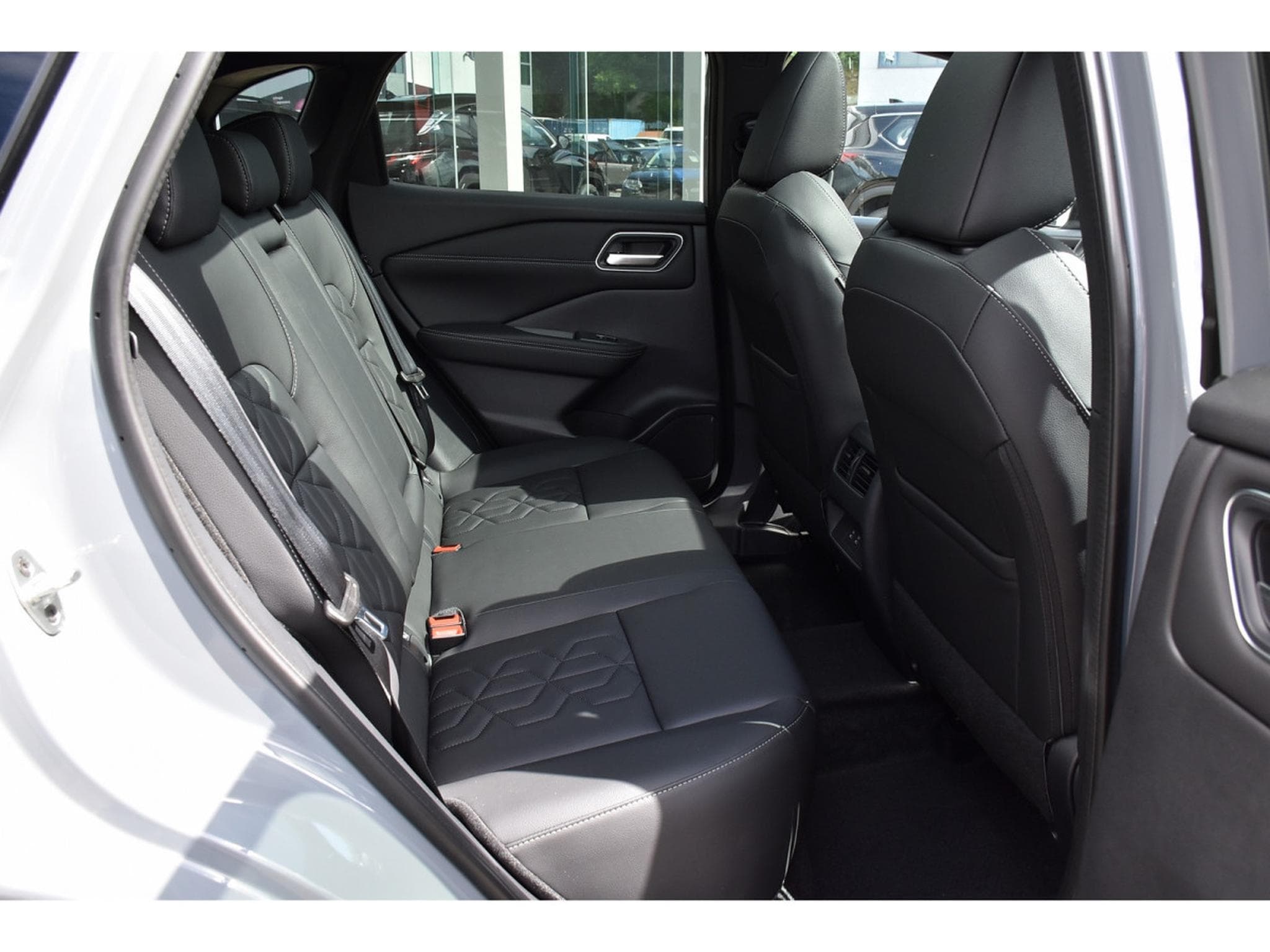 Nissan Qashqai 1.3 DIG-T MHEV Tekna Xtronic CUIR MEMO BOSE PANO NEUF (2025) - Photo 8