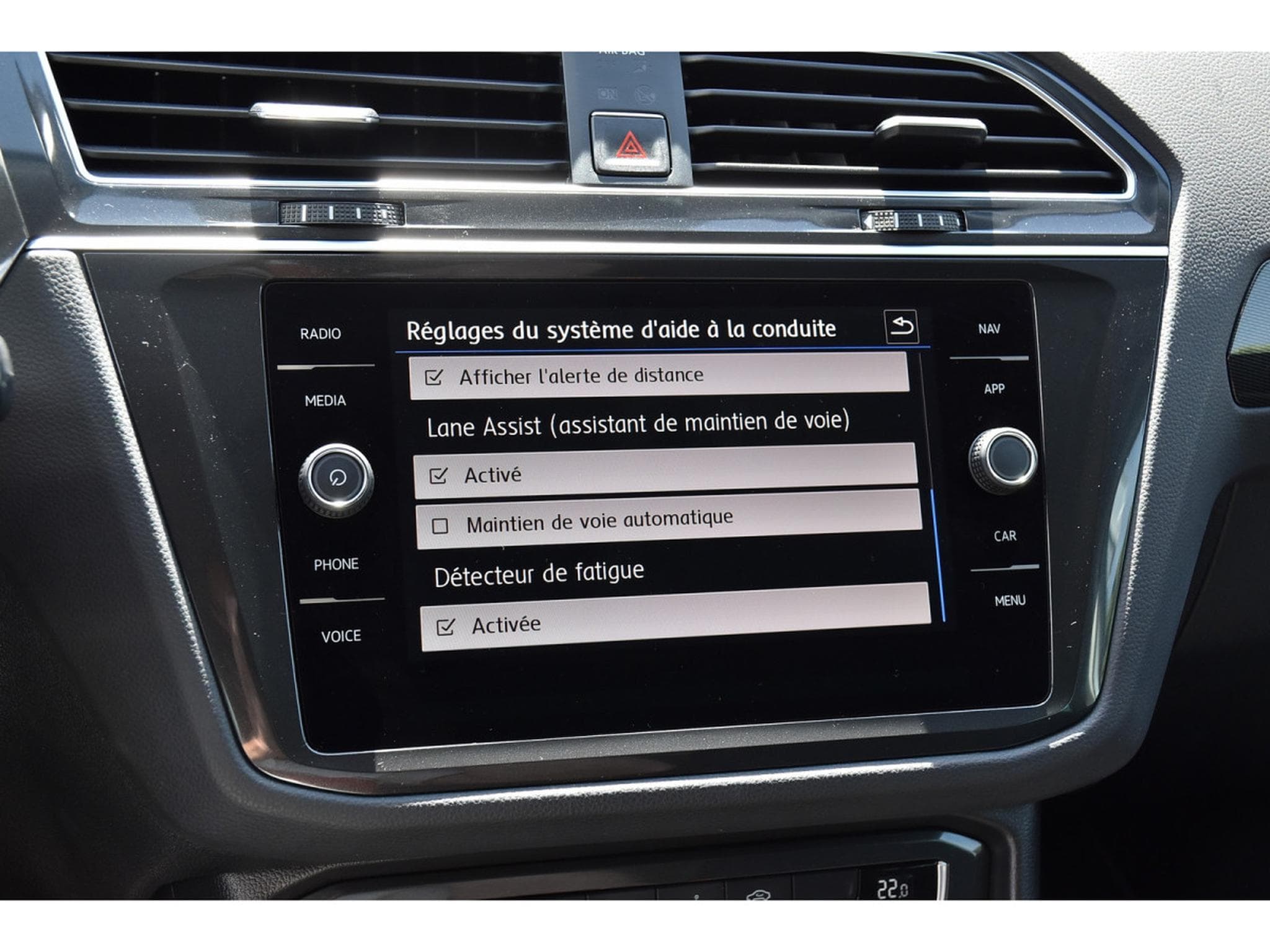 VW Tiguan 2.0 TSI 4Motion Highline DSG ACC LANE GPS CAM PARK 1° MAIN (2018) - Photo 14