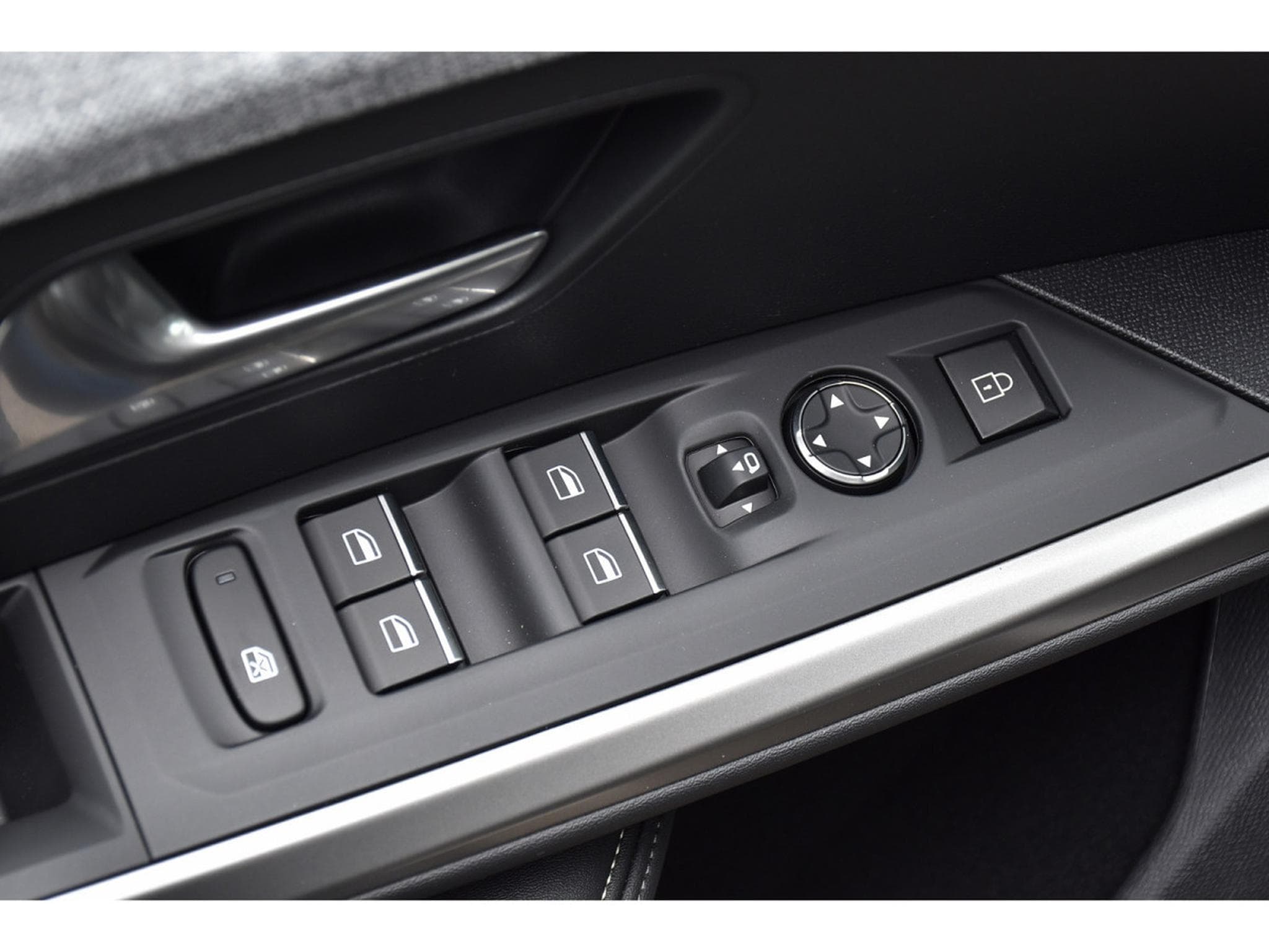 Peugeot 5008 GT Hybrid 145 e-DCS6 7 Pl. ACC CAM NEUF (2026) - Photo 16