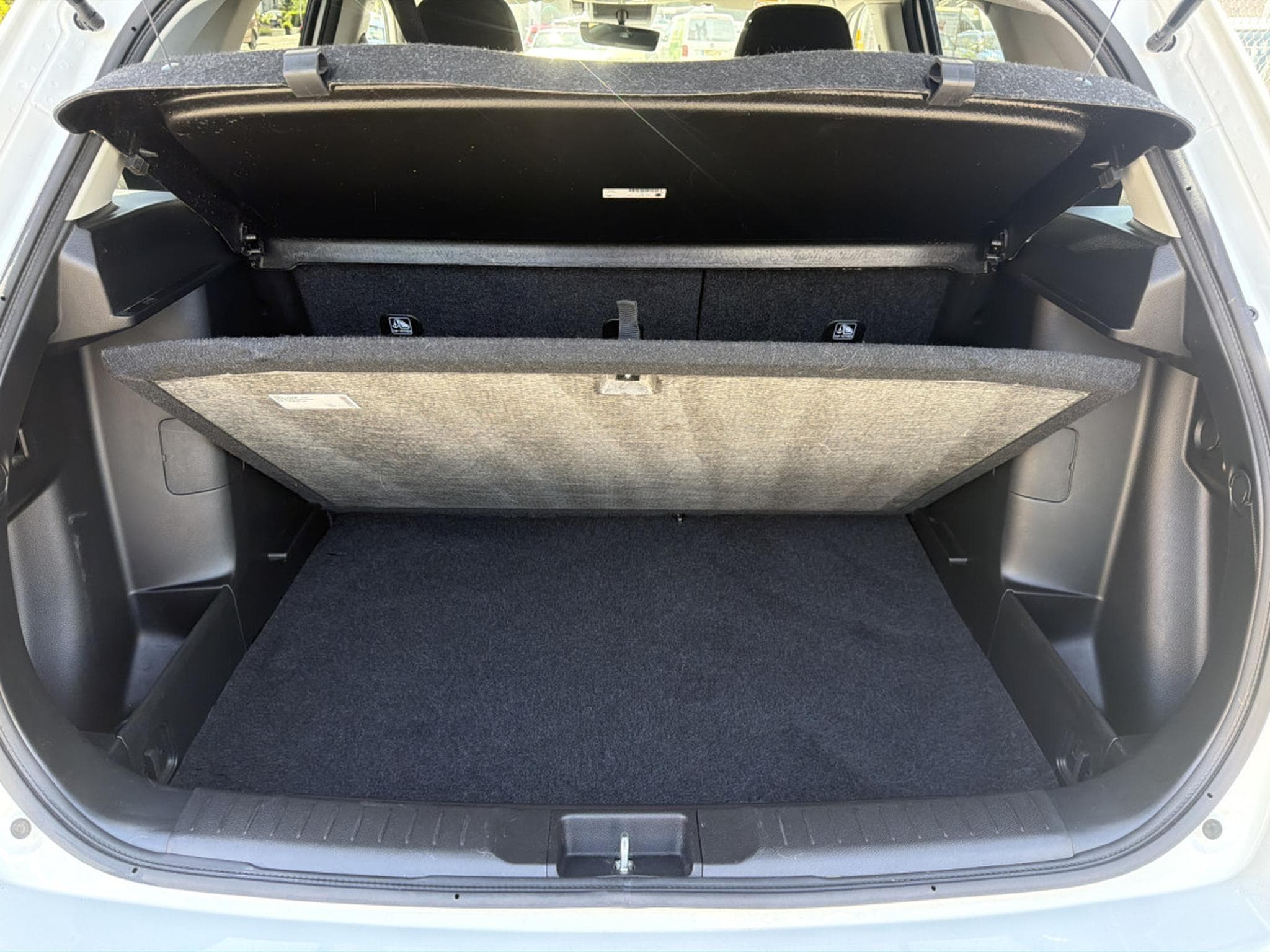 Suzuki Vitara 5D 1.4GL HYBRIDE 130CV BM6 (2024) - Photo 9