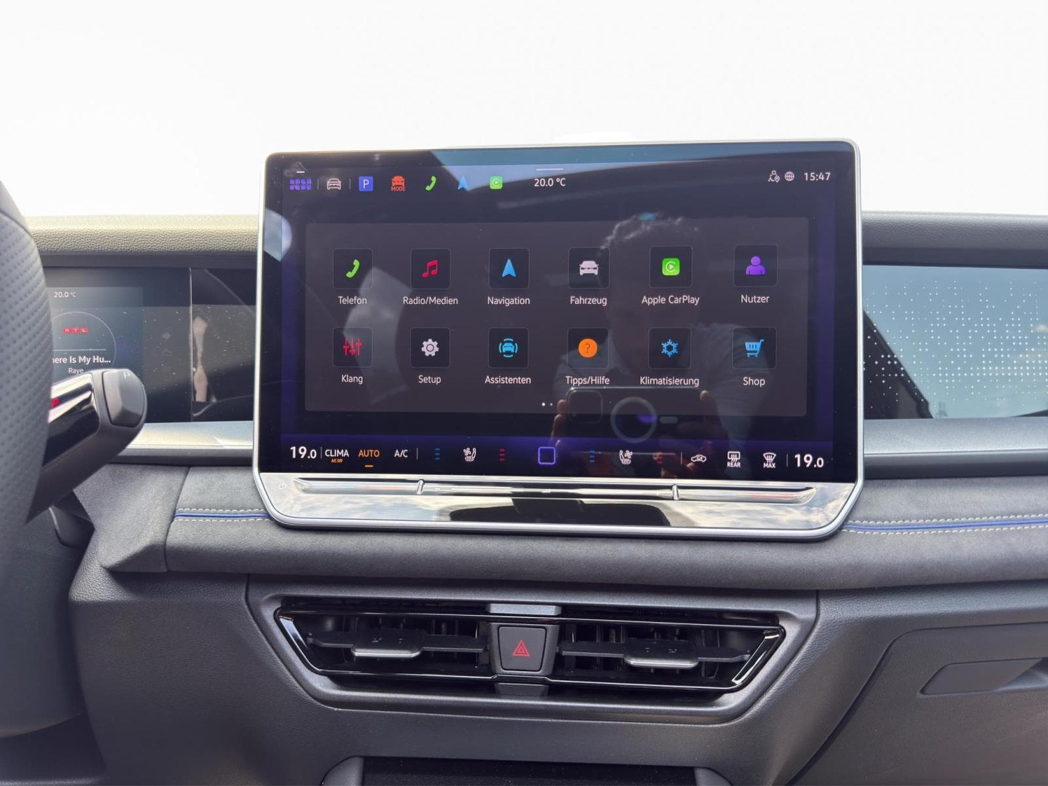 VW Tayron R-LINE 4Motion (2026) - Photo 13