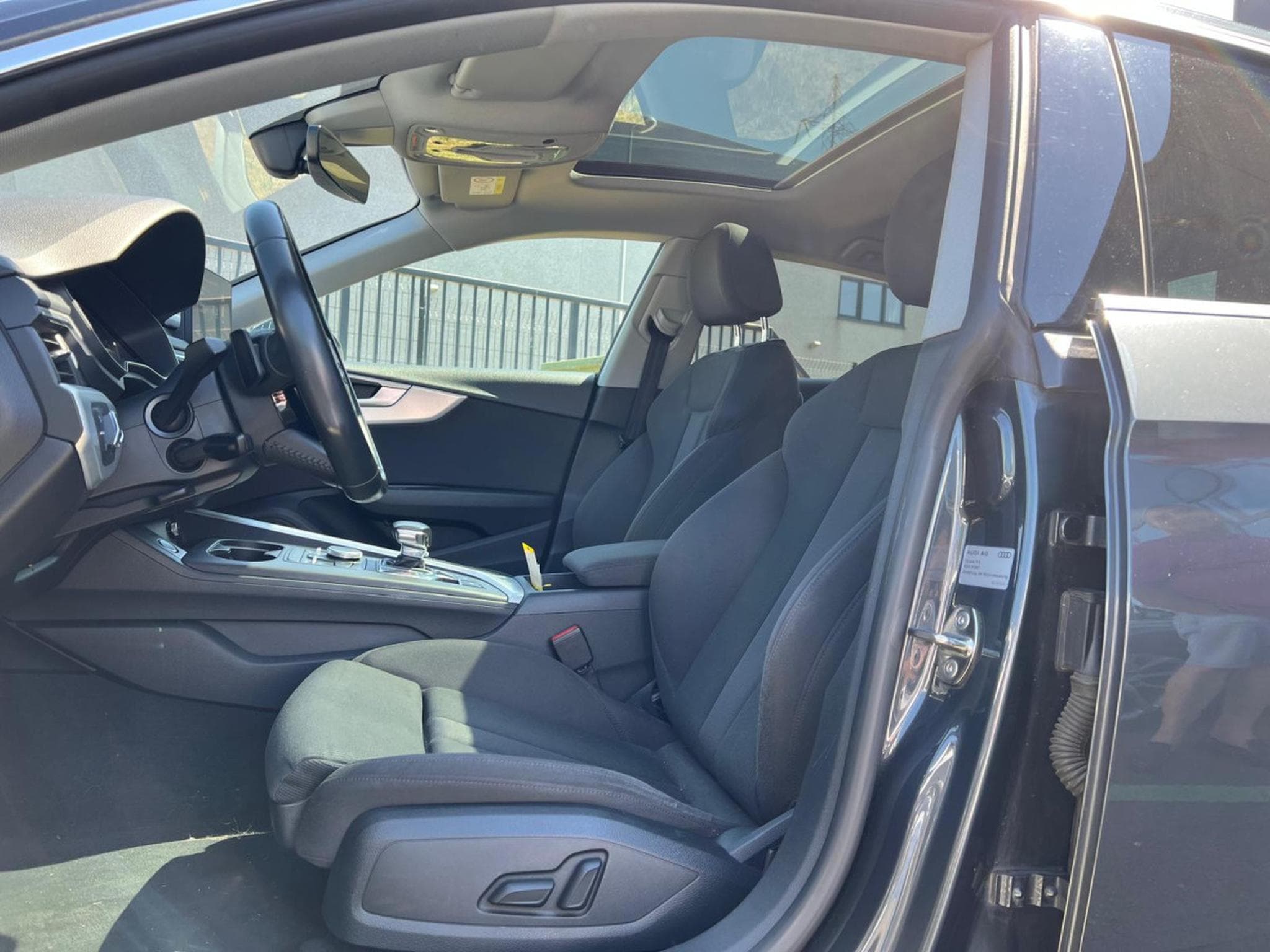 Audi A5 SPORTBACK 2.0 TDI 190 S-TRONIC, NAVI, PANORAMIQUE, LED, ALU (2017) - Photo 5