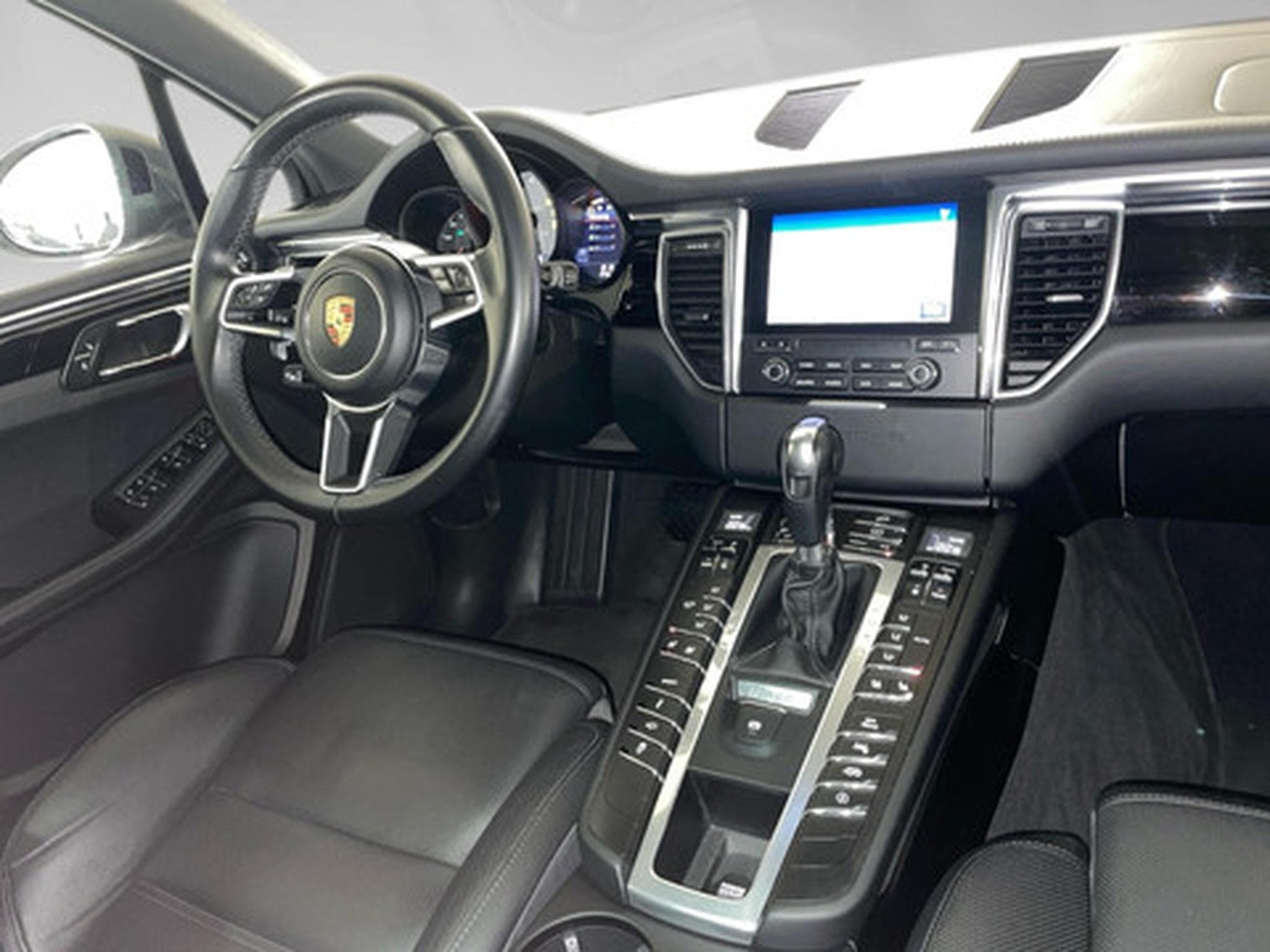 Porsche Macan 3.0 S (2017) - Photo 20