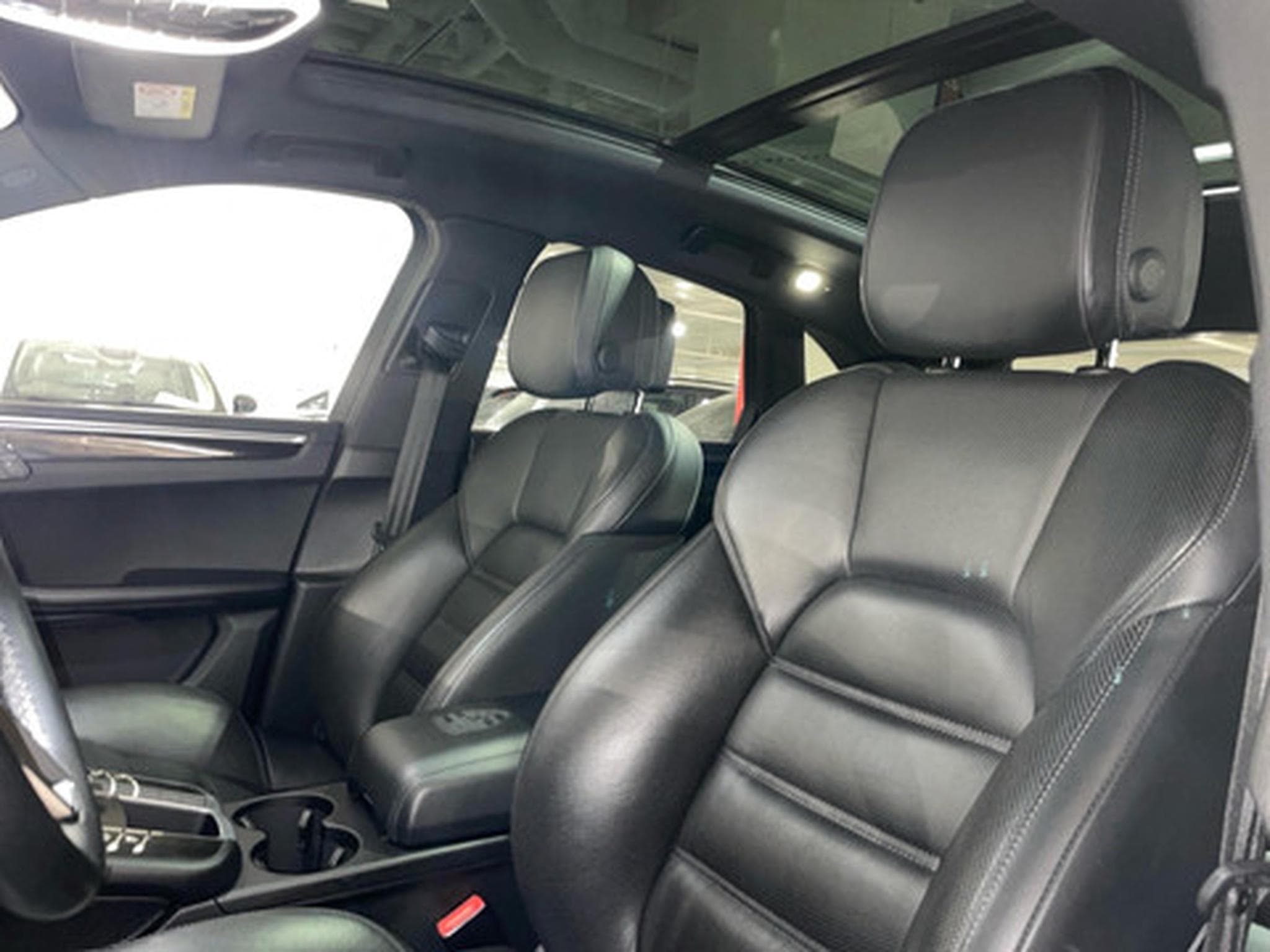 Porsche Macan 3.0 S (2017) - Photo 23