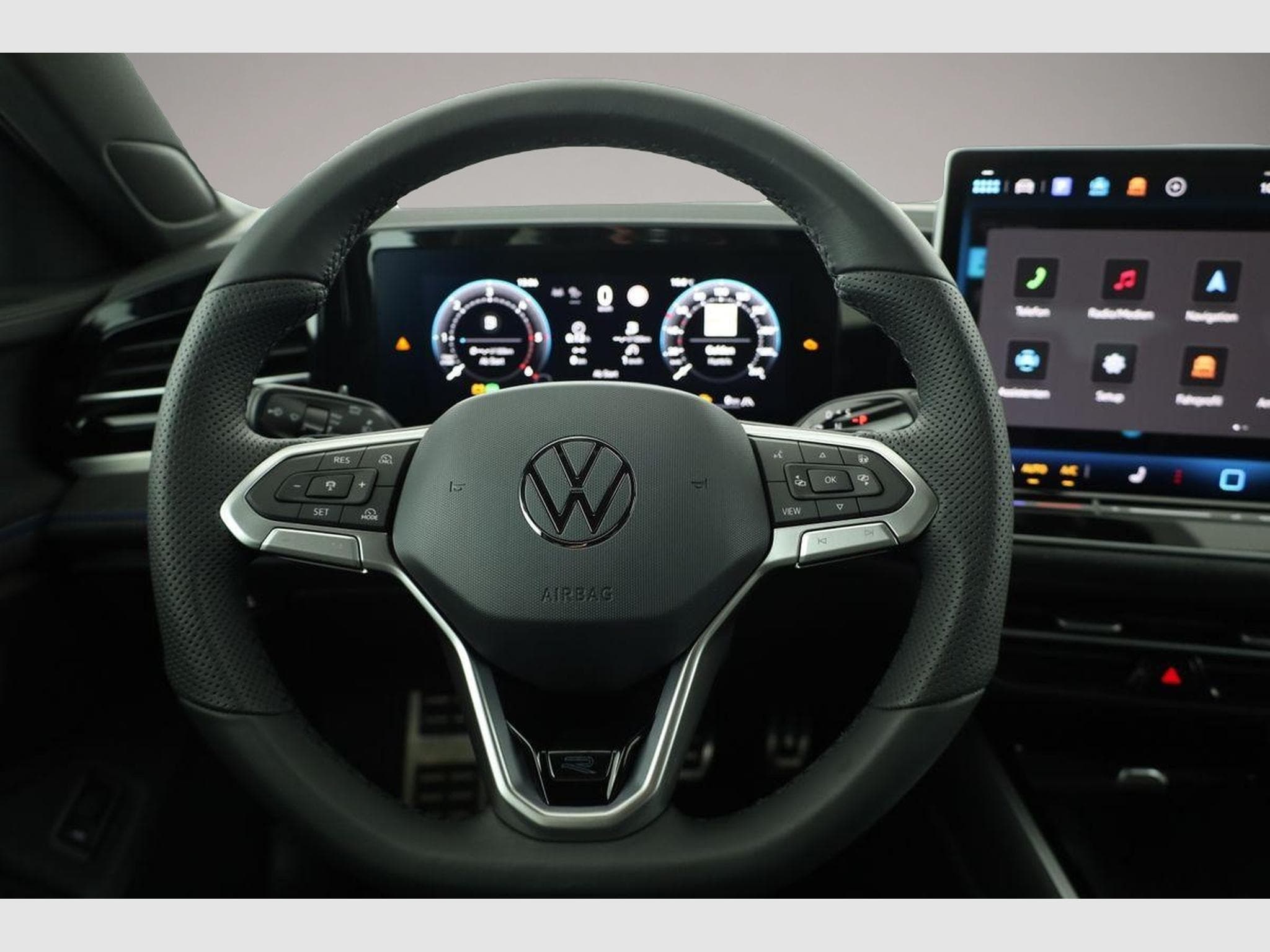 VW Passat (2026) - Photo 6
