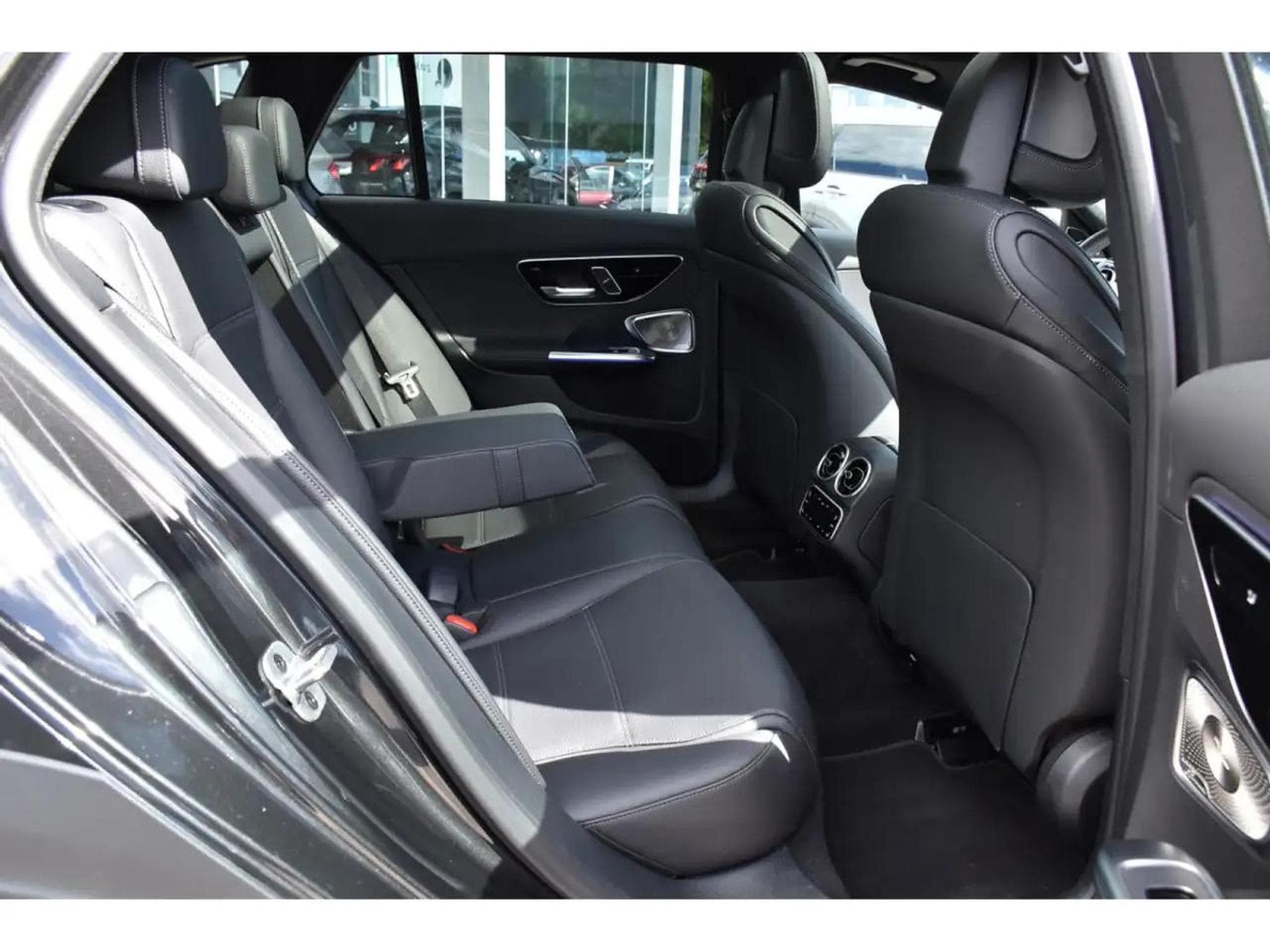 Mercedes C 220 (2025) - Photo 7