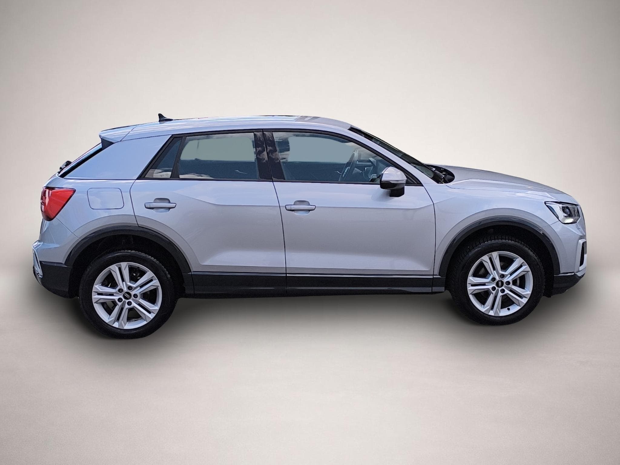 Audi Q2 (2024) - Photo 8