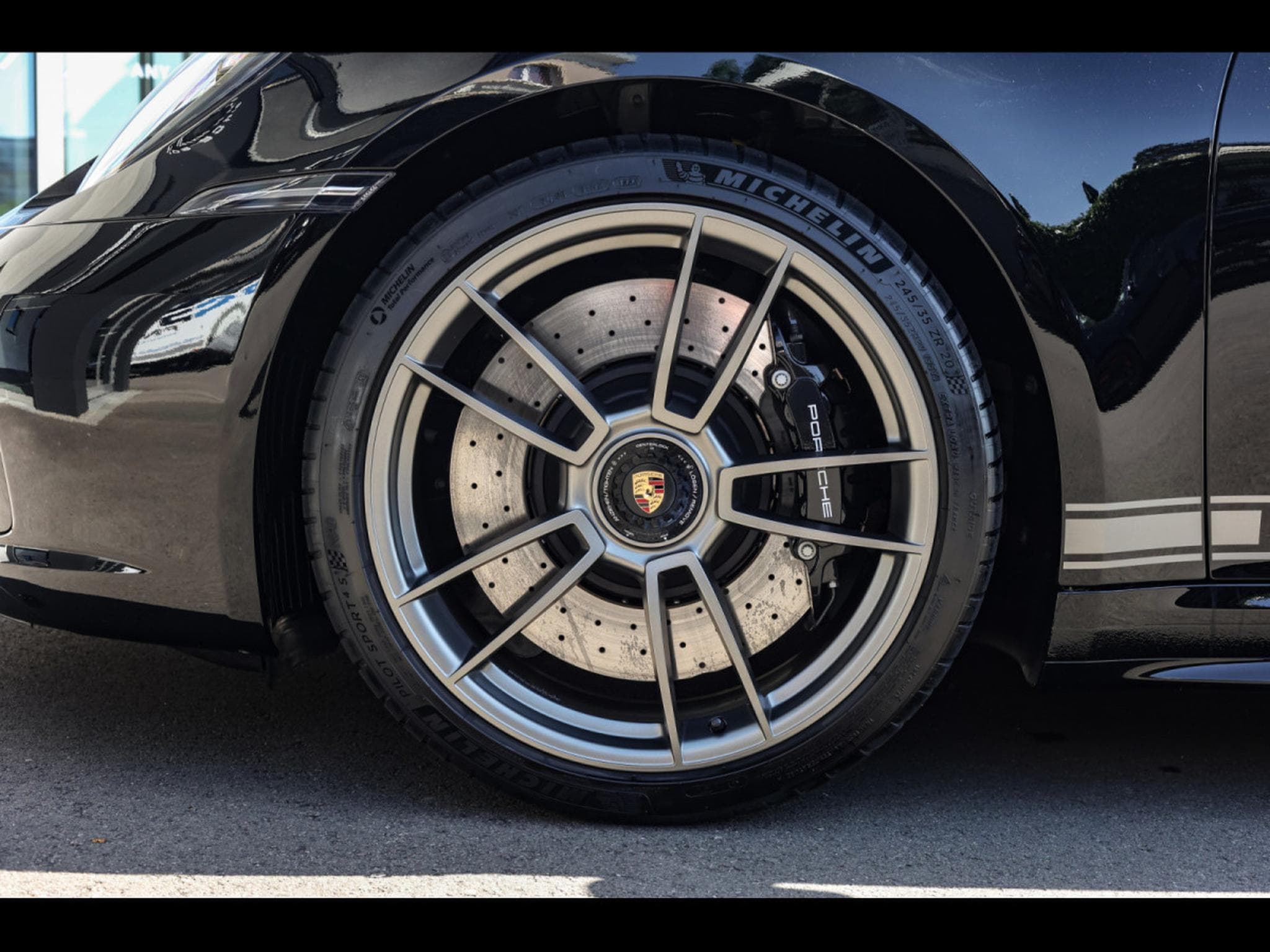 Porsche 911 992.1 TARGA 4 GTS PDK EDITION 50 YEARS PORSCHE DESIGN 1/750 (2023) - Photo 8