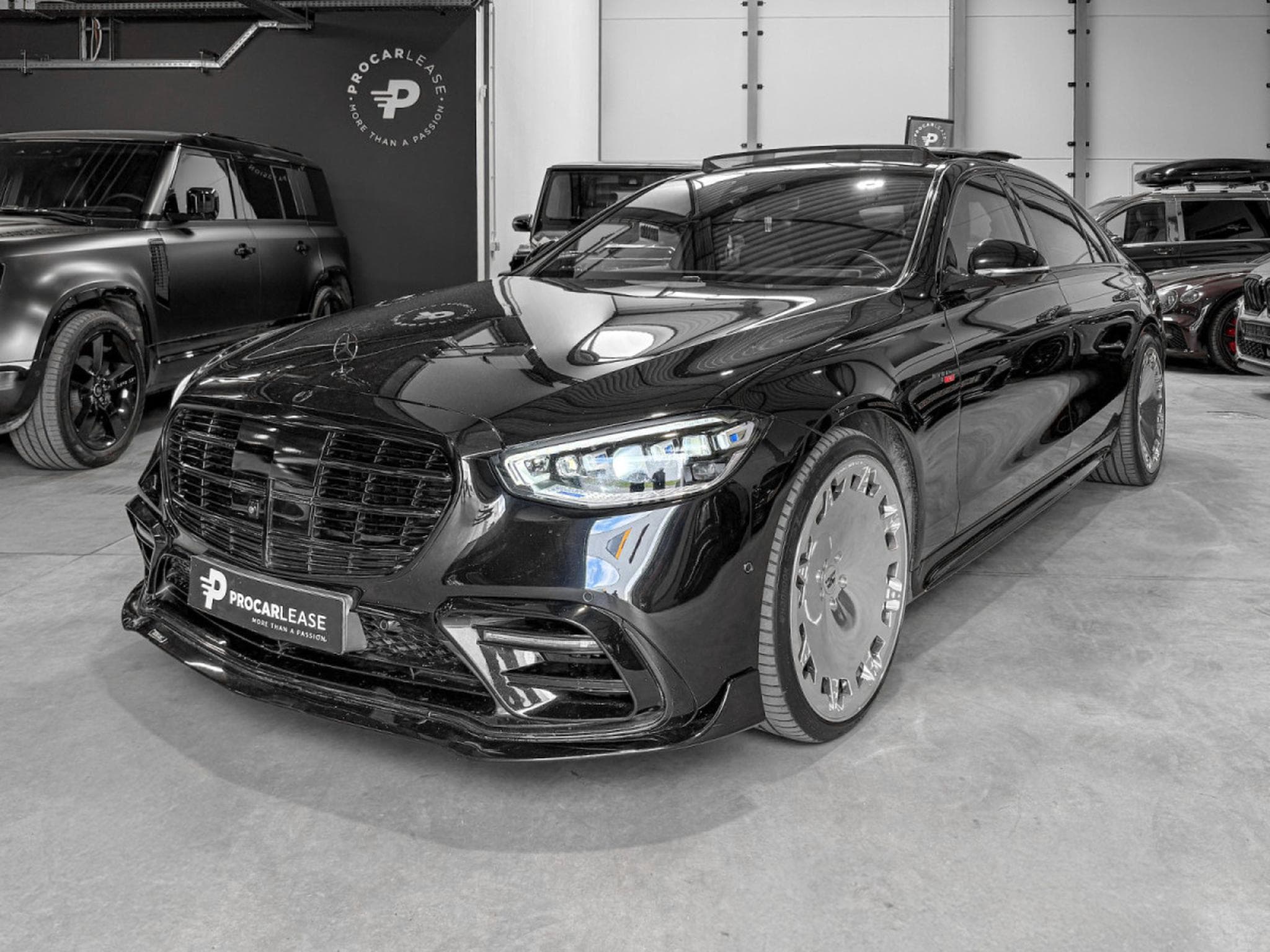 Mercedes S 580 S580e L 4MATIC BRABUS BODYKIT (2023) - Photo 1