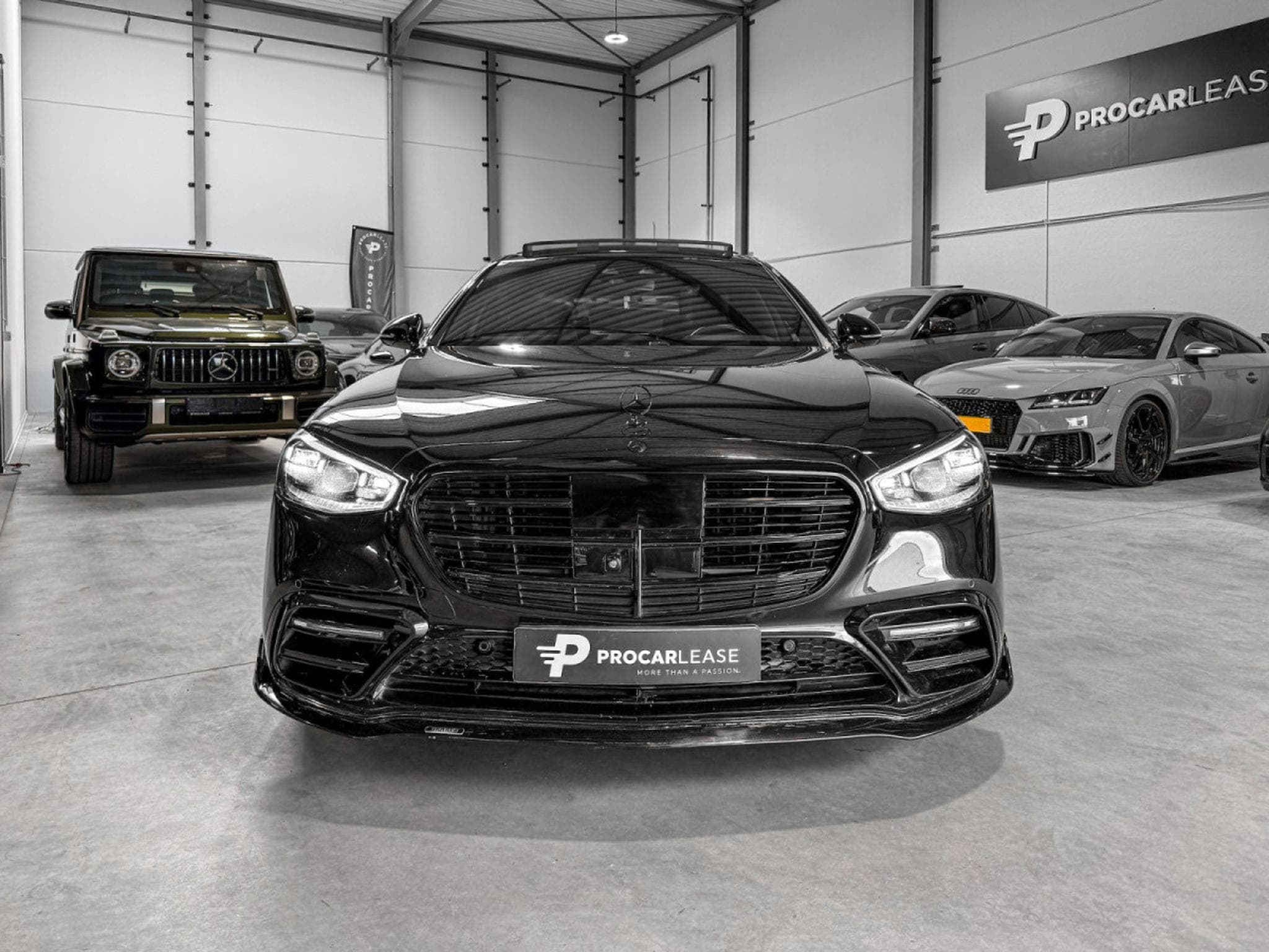 Mercedes S 580 S580e L 4MATIC BRABUS BODYKIT (2023) - Photo 2