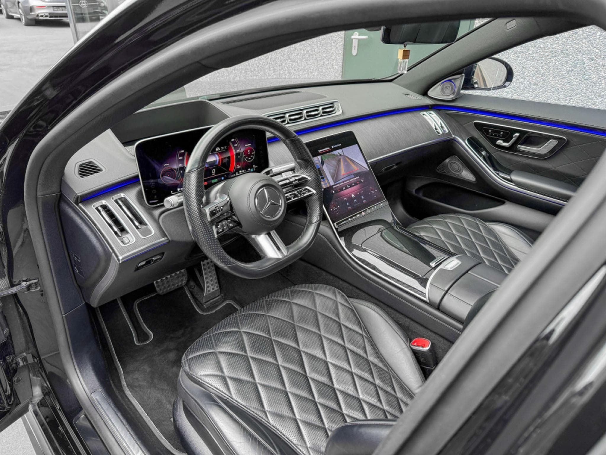 Mercedes S 580 S580e L 4MATIC BRABUS BODYKIT (2023) - Photo 4