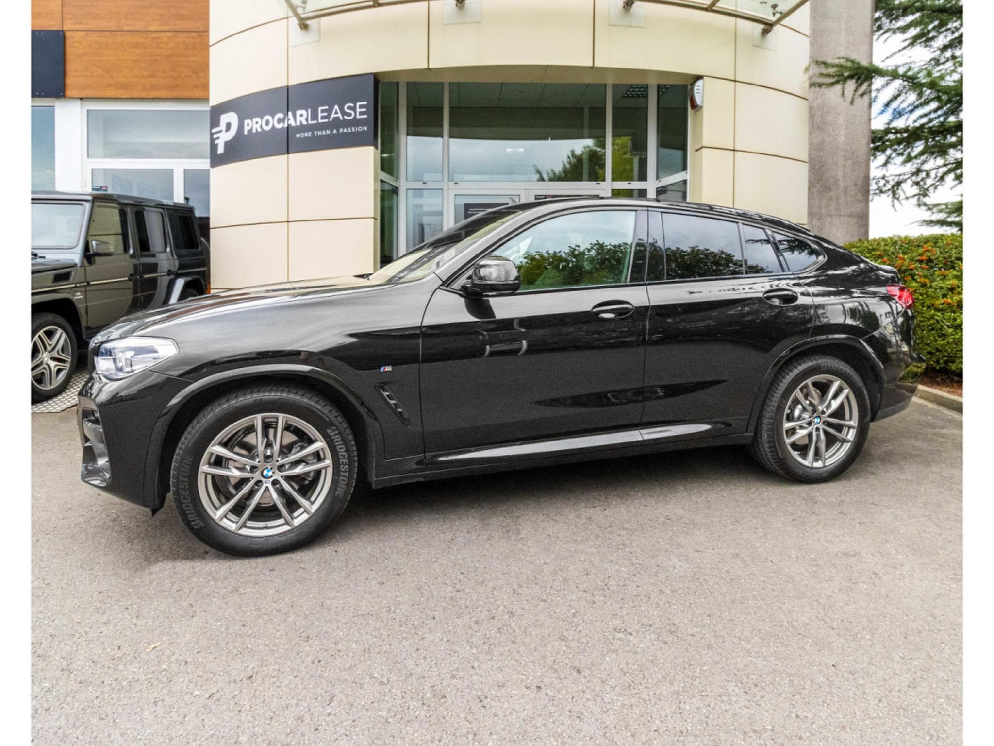 BMW X4 xDrive 20d/ 4WD /M PAKET/NAVI /LED/19/360°/KEYLESS (2021) - Photo 1