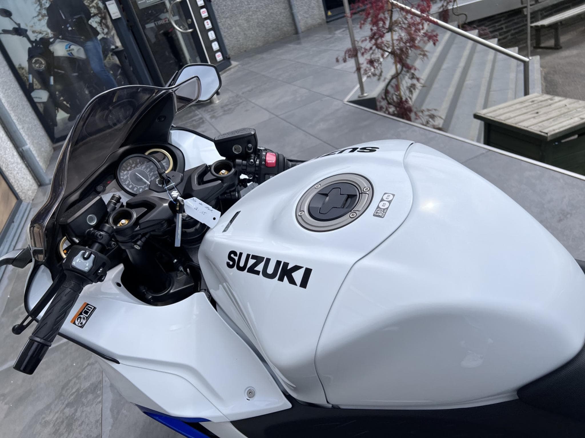 Suzuki Hayabusa 1300 (2026) - Photo 6