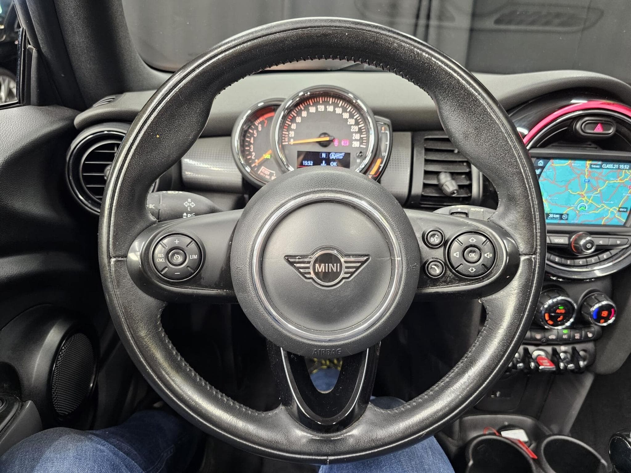 MINI Cooper 1.5 (2019) - Photo 14