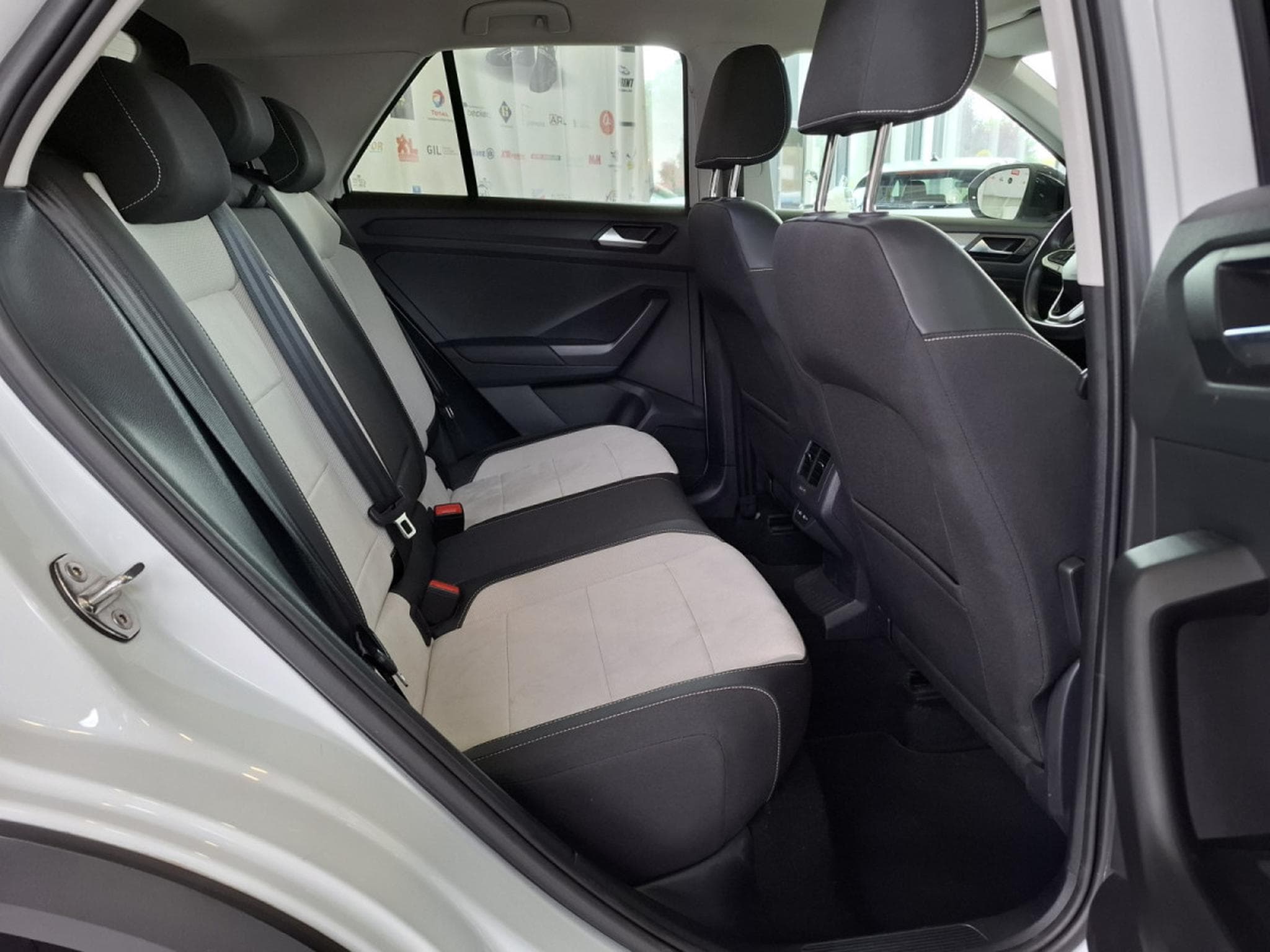 VW T-Roc 1.5 TSI 150 DSG STYLE,1 HAND,VIRTUAL,KAMERA,NAVI,CARPLAY,LED (2022) - Photo 11