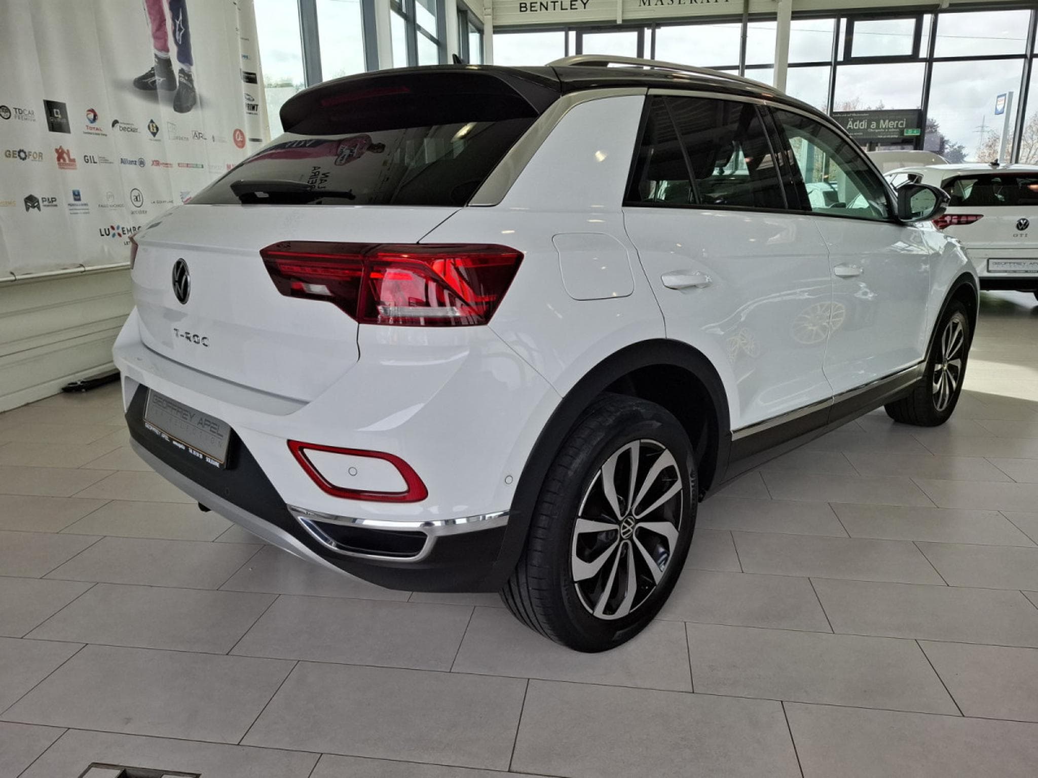 VW T-Roc 1.5 TSI 150 DSG STYLE,1 HAND,VIRTUAL,KAMERA,NAVI,CARPLAY,LED (2022) - Photo 3
