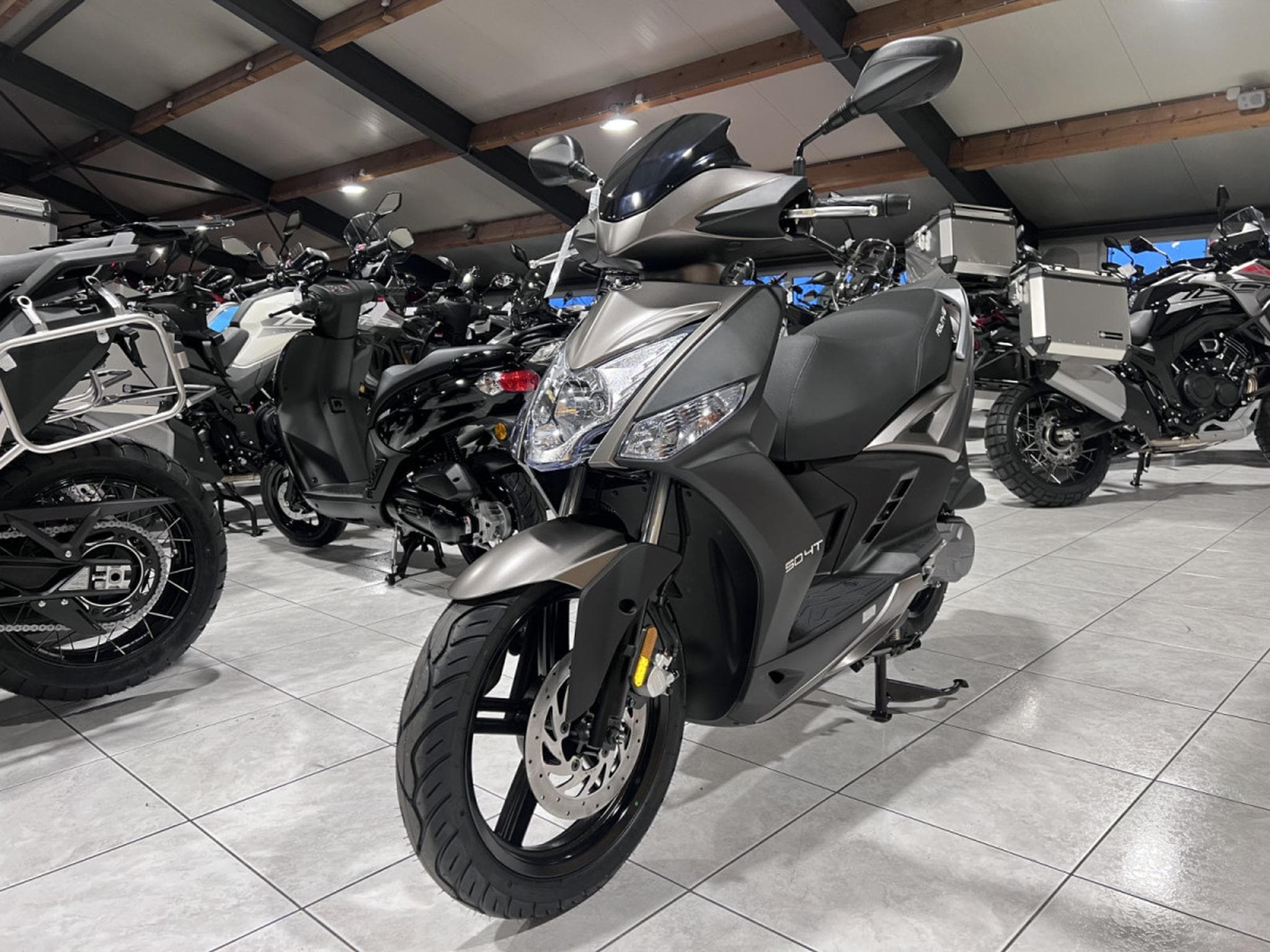 Kymco Agility 50 16+ CLASSE A 25 km/h (2026) - Photo 2