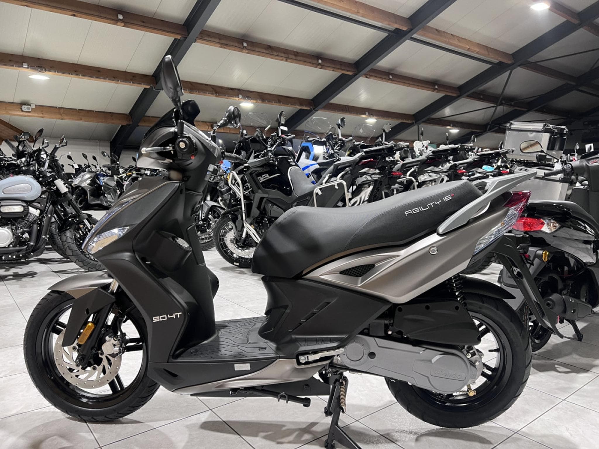Kymco Agility 50 16+ CLASSE A 25 km/h (2026) - Photo 4