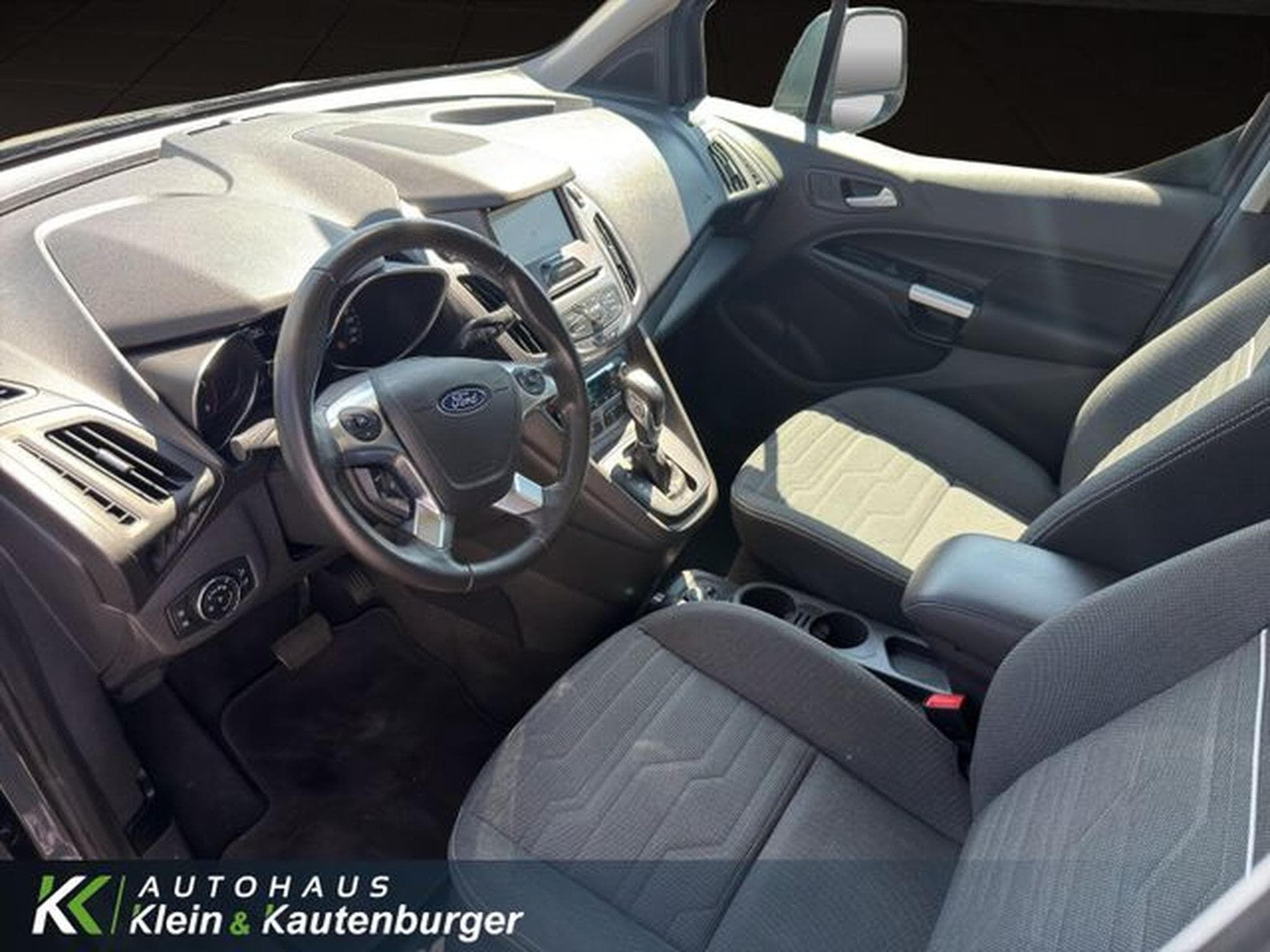 Ford Tourneo Tourneo Connect Titanium 5 SITZE+AHK+PANO+KAMERA (2018) - Photo 11