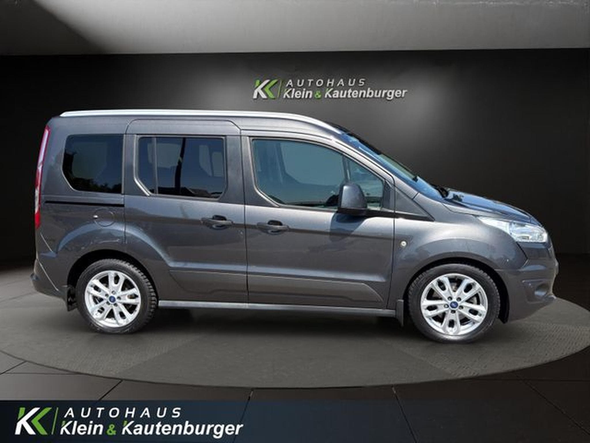 Ford Tourneo Tourneo Connect Titanium 5 SITZE+AHK+PANO+KAMERA (2018) - Photo 4