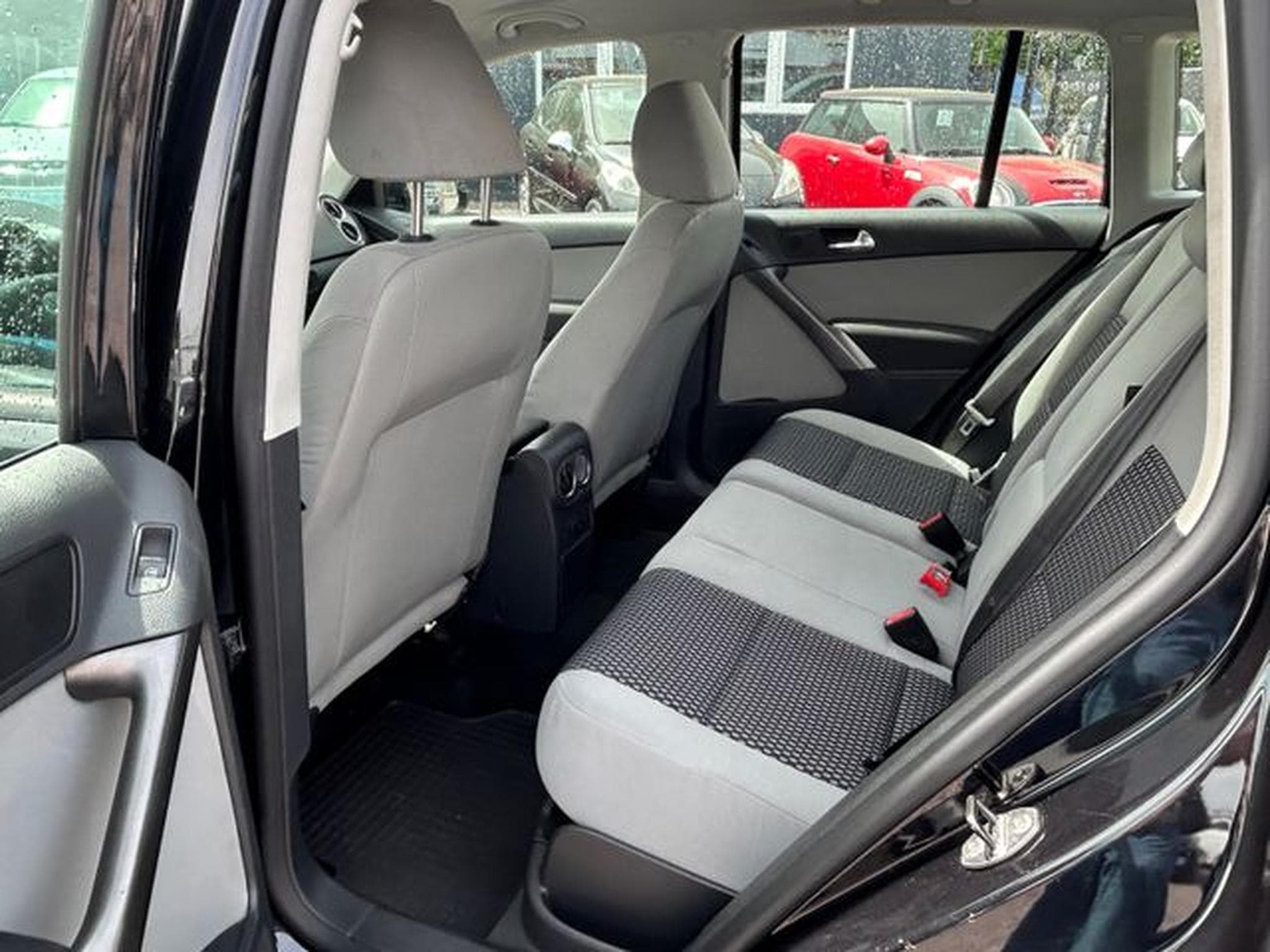 VW Tiguan Tiguan Trend &amp; Fun 4Motion *Bi-Xenon*Euro5* (2009) - Photo 8