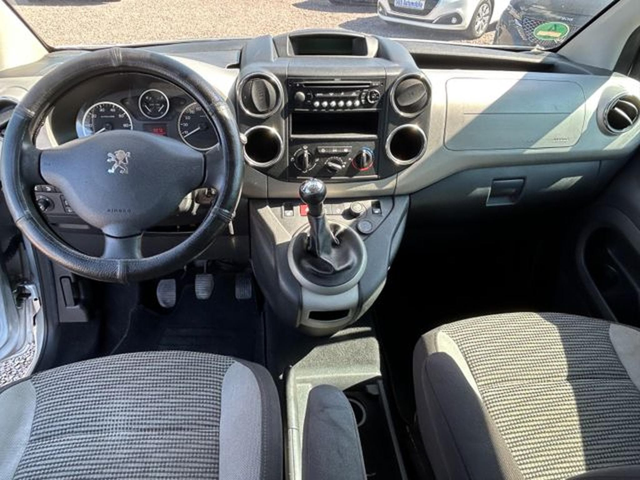 Peugeot Partner Partner Tepee Escapade 1.6 HDI *AHK*Klima* (2009) - Photo 10
