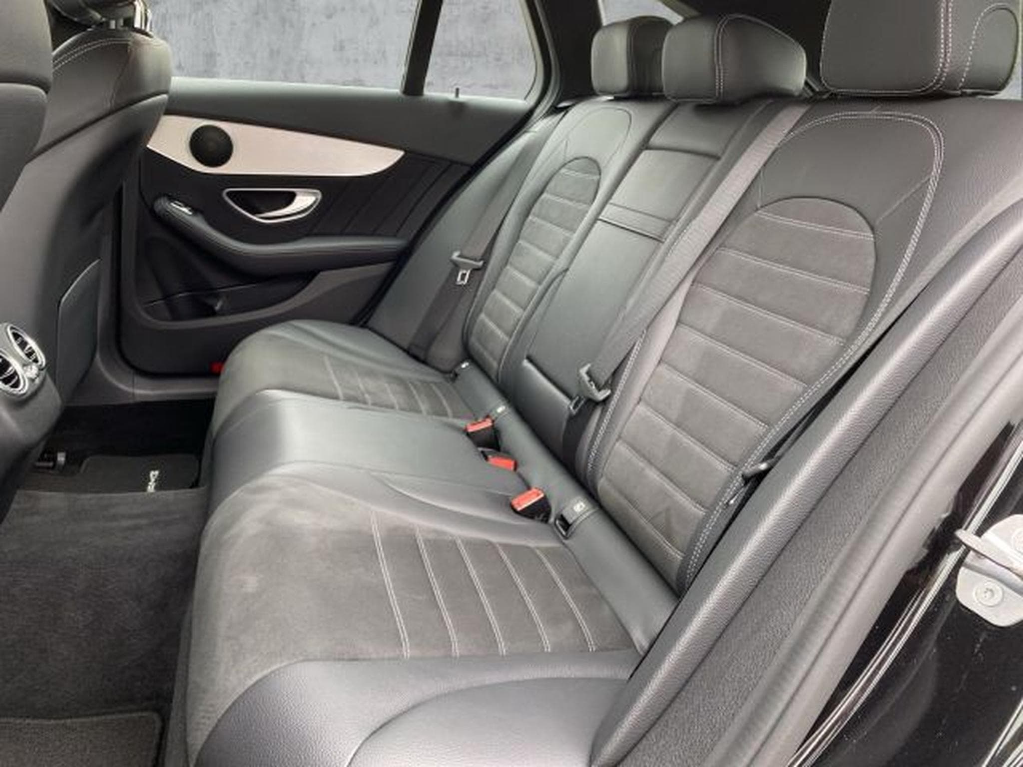 Mercedes C 180 C180 T 9G-Tronic AMG Line NAVI LED RFK Digital (2019) - Photo 12
