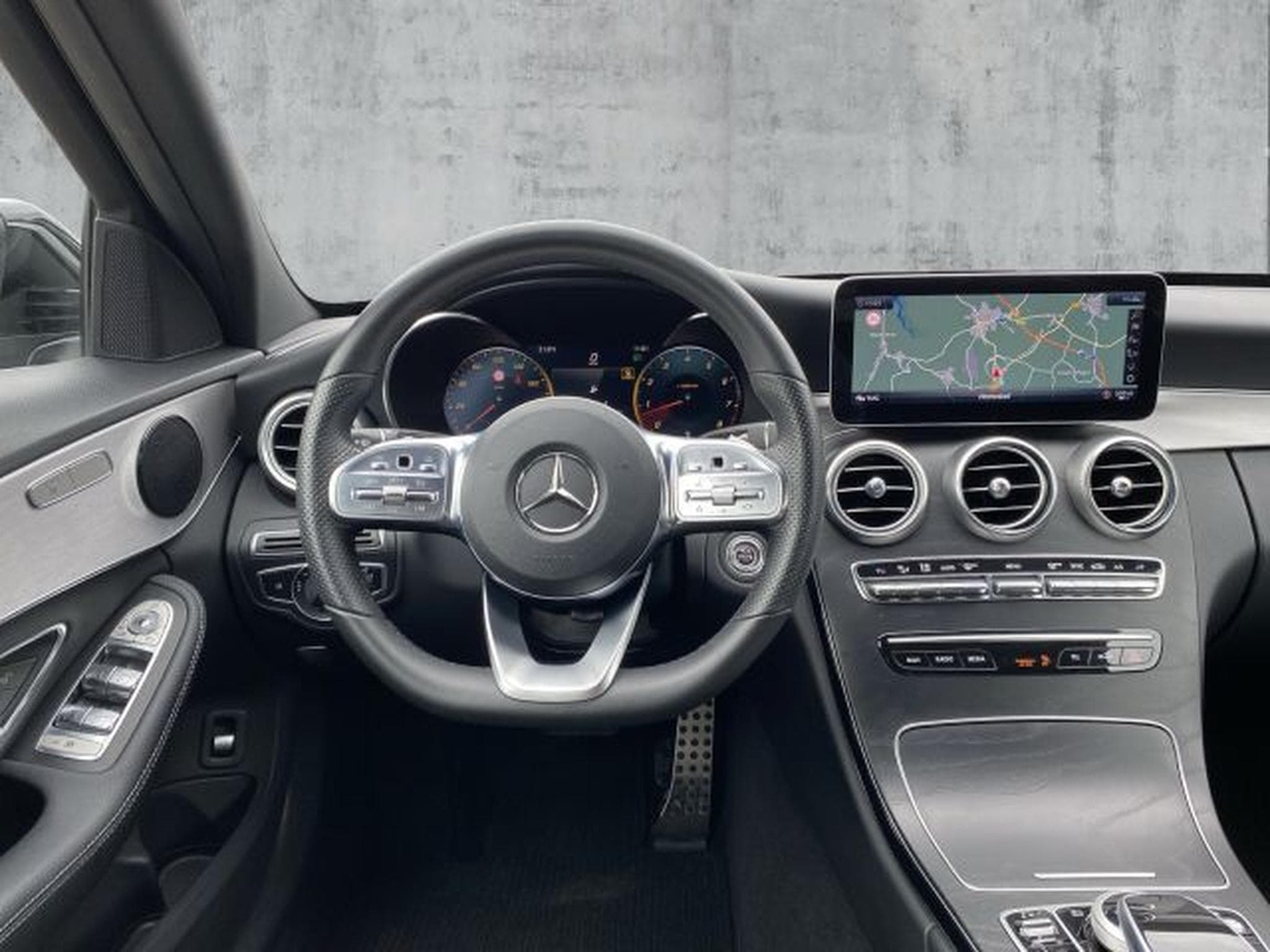 Mercedes C 180 C180 T 9G-Tronic AMG Line NAVI LED RFK Digital (2019) - Photo 15