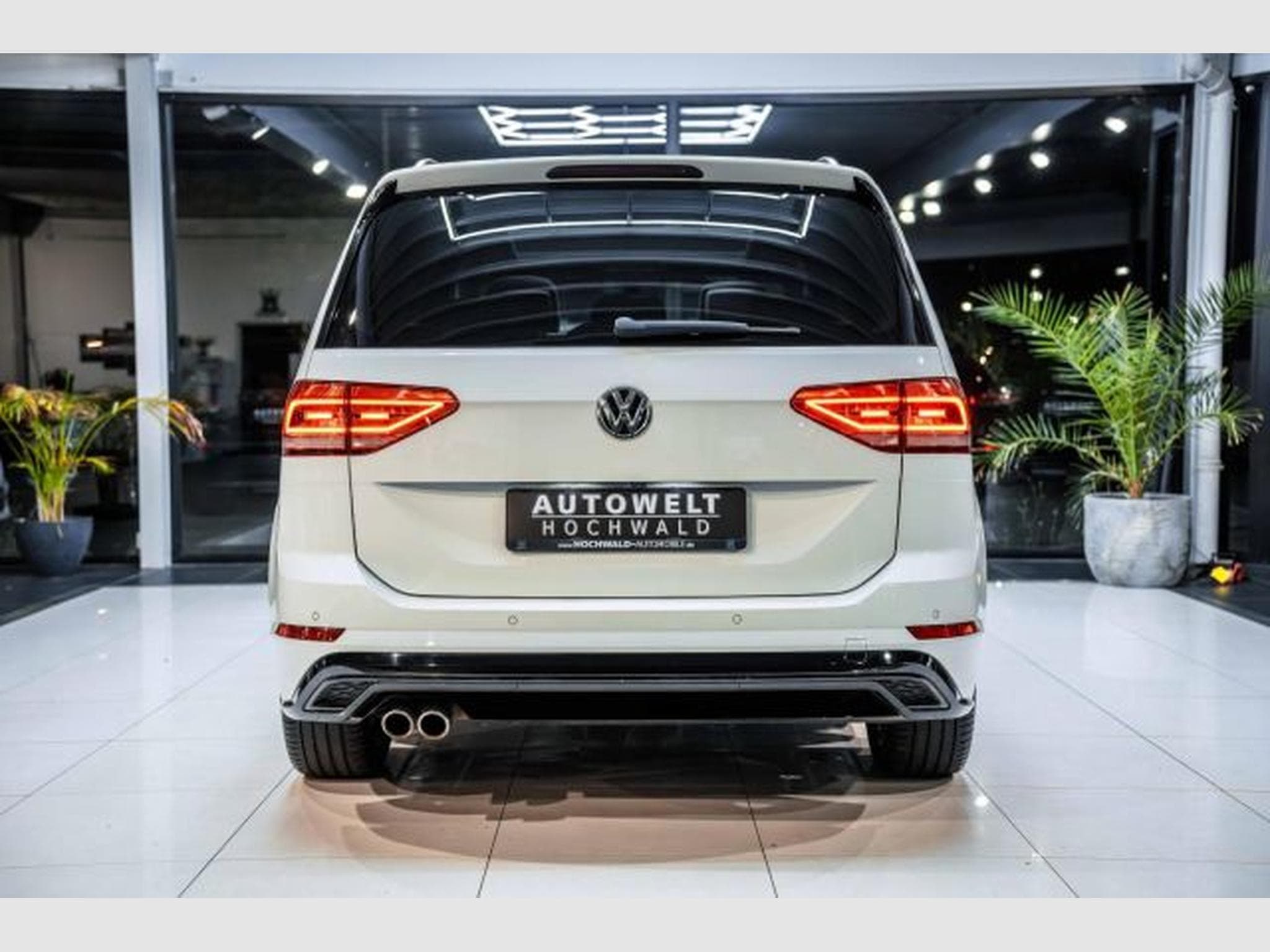 VW Touran Touran 2.0 TDI DSG Highl. 3x R-Line 7-Sitze PANO (2019) - Photo 12