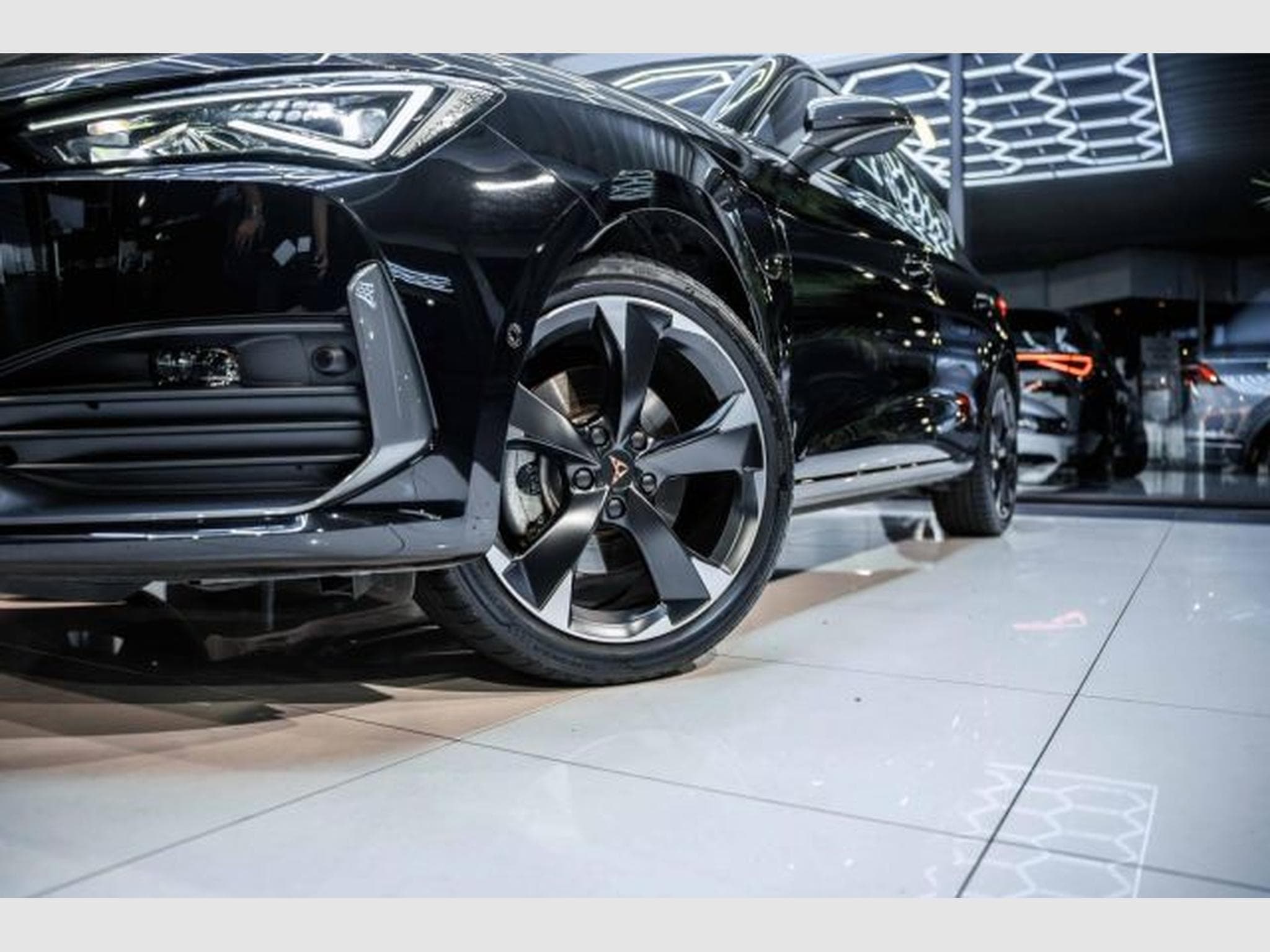 Cupra Leon Leon 1.4 TSI e-Hybrid DSG NAVI RFK LED SHZG VIRT (2022) - Photo 3