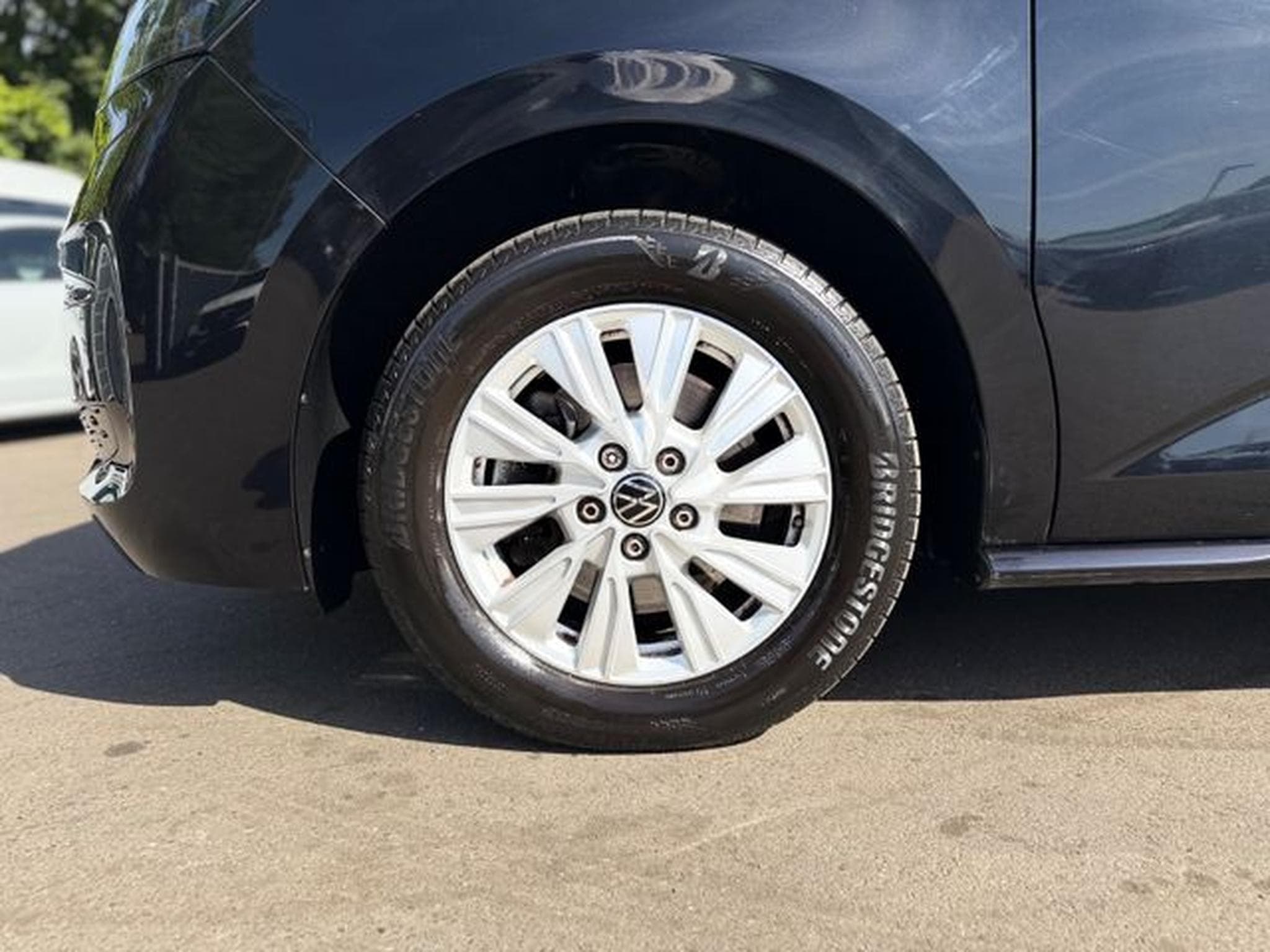 VW T7 T7 MULTIVAN*AUT*NAVI*2xSCHIEBETÜRE*KAM*7.SITZE* (2022) - Photo 14