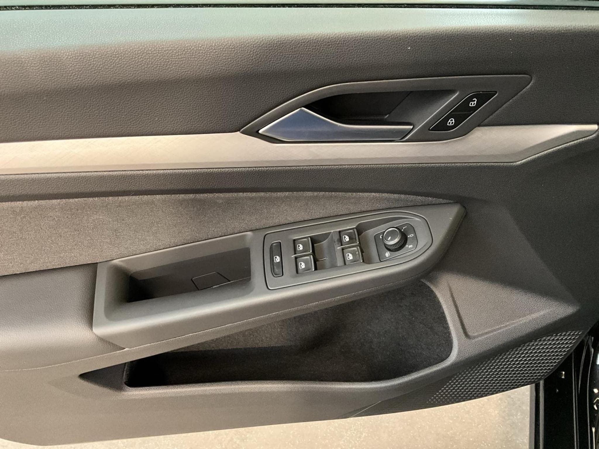 VW Golf Life+DSG+Navi+LED (2025) - Photo 14