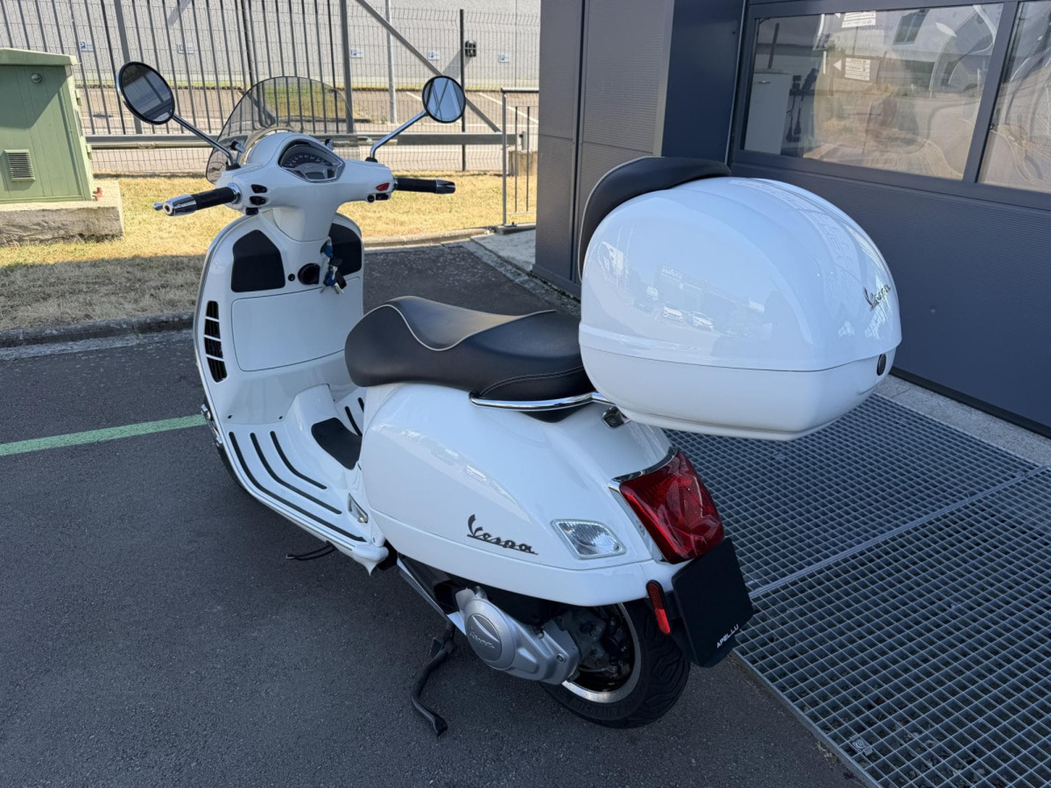 Vespa GTS ie (2016) - Photo 3