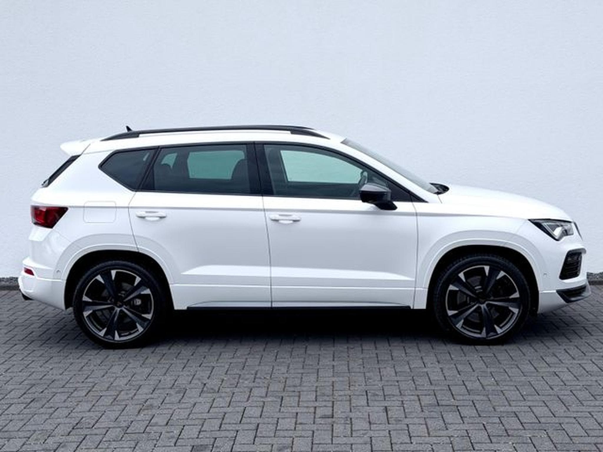 Cupra Ateca Ateca VZ 2.0 TSI DSG 4Drive /NAVI/LED/360°CAM/ (2022) - Photo 4