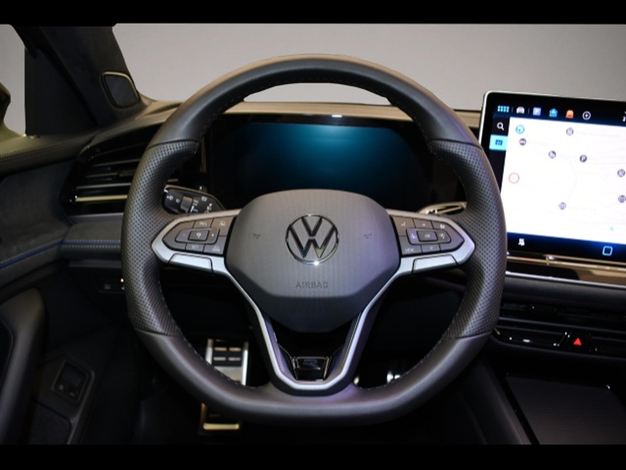 VW Passat (2025) - Photo 5