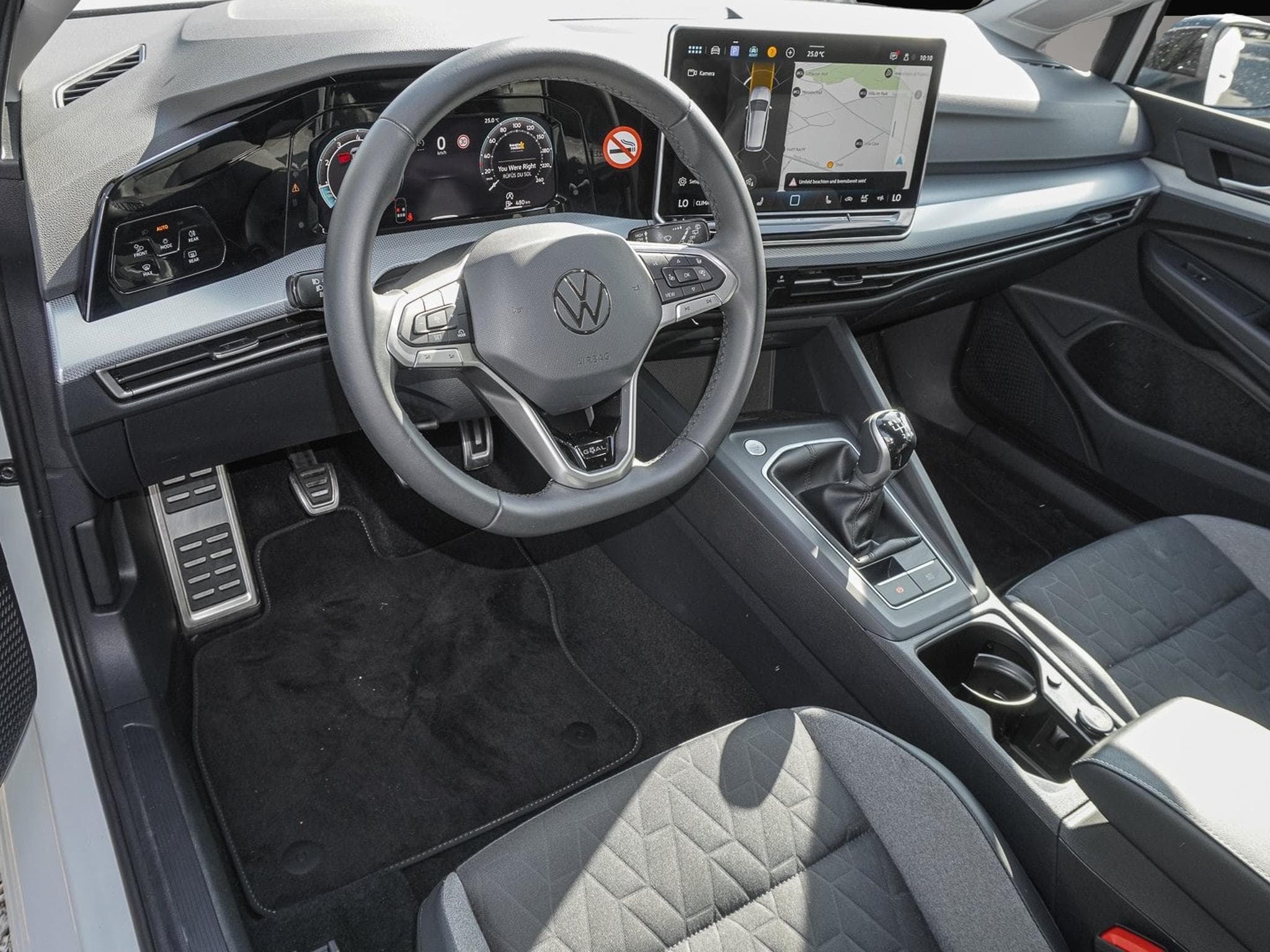 VW Golf (2025) - Photo 7