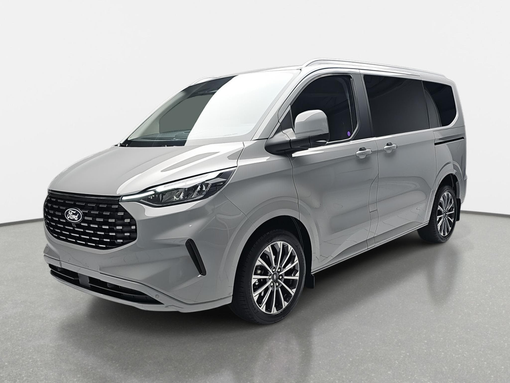 Ford Tourneo 2.0 TDCI ECOBLUE 170 L1 Titanium X (2026) - Photo 2