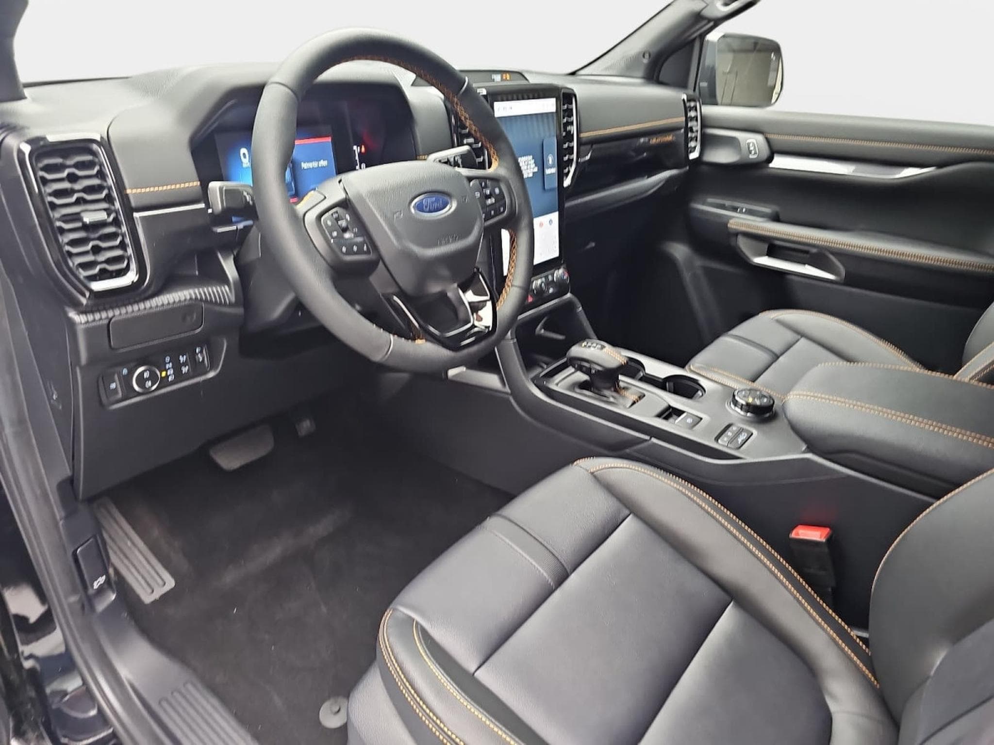 Ford Ranger 3.0 EcoBlue Auto 241 E-4WD Wildtrack (2026) - Photo 17
