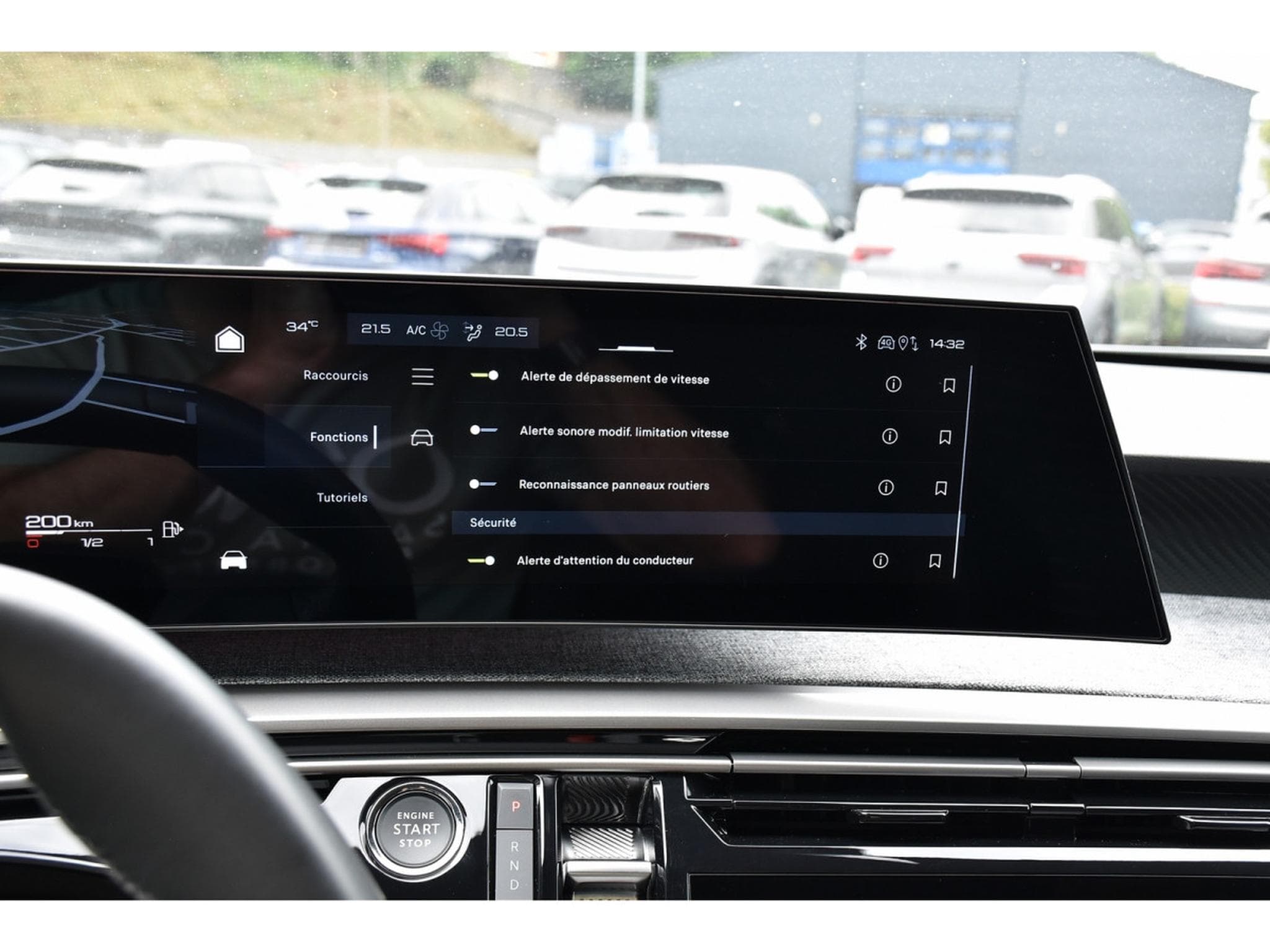 Peugeot 3008 1.2 Hybrid 145 e-DCS6 Allure ACC CAM 360 1° MAIN (2025) - Photo 17