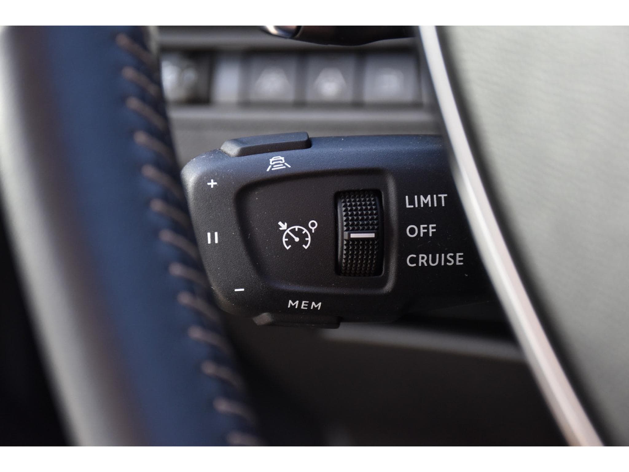 Peugeot 3008 1.6 Hybrid PHEV 180 Allure e-EAT8 ACC LANE SIDE CAM 1° MAIN (2024) - Photo 18