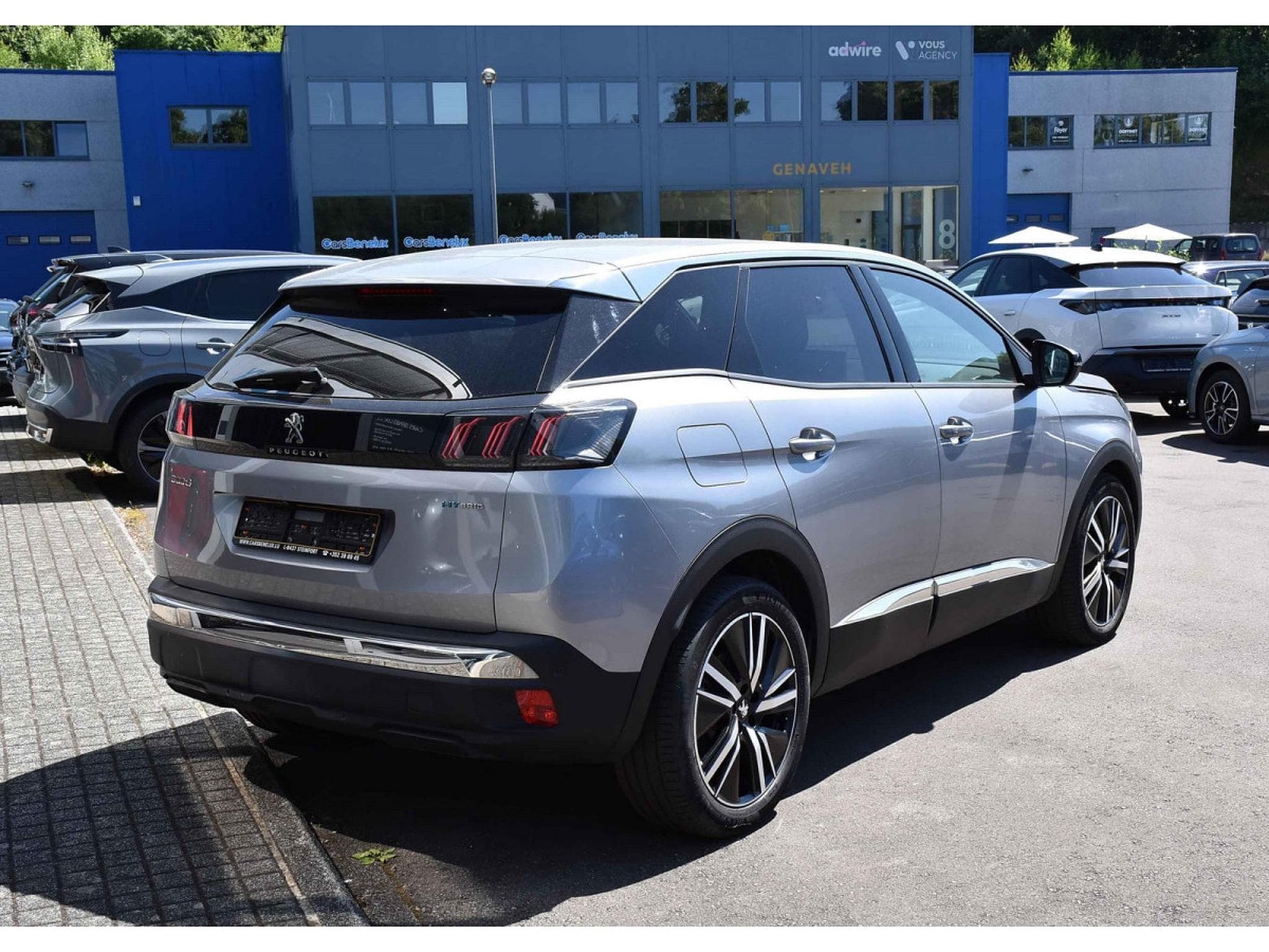 Peugeot 3008 1.6 Hybrid PHEV 180 Allure e-EAT8 ACC LANE SIDE CAM 1° MAIN (2024) - Photo 4