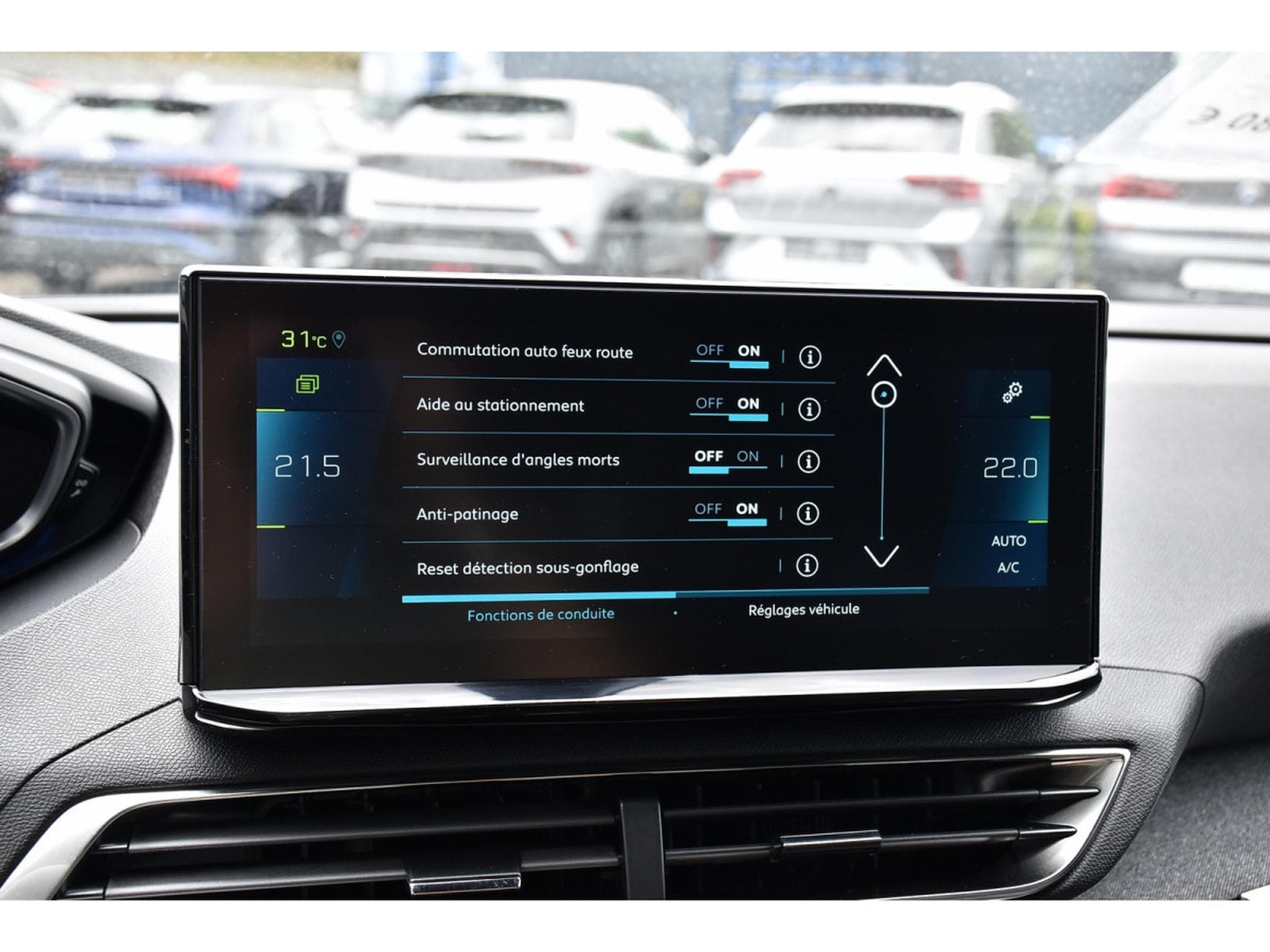 Peugeot 3008 1.6 Hybrid PHEV 180 Allure e-EAT8 LANE CAM 1° MAIN (2025) - Photo 13