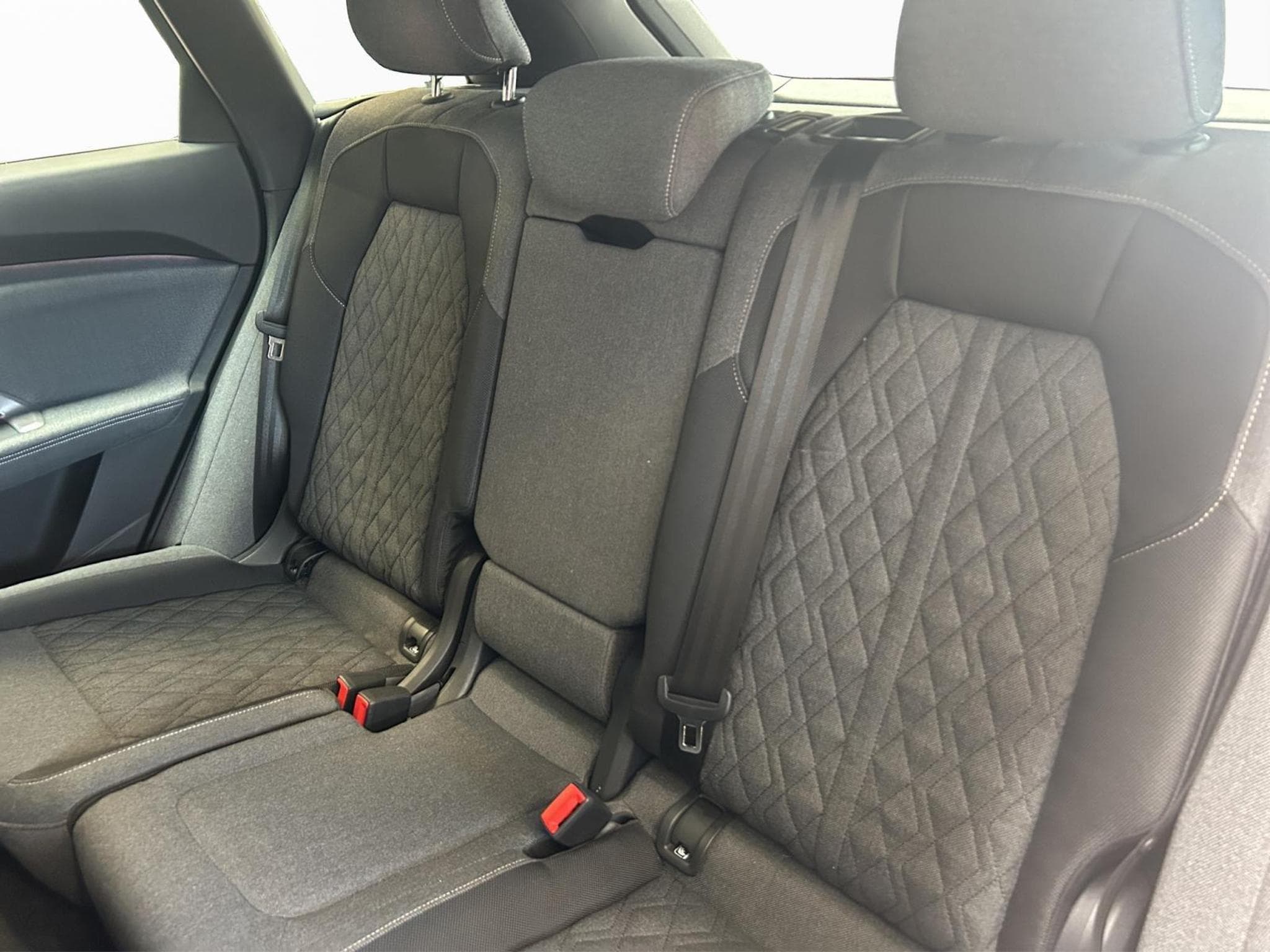 Audi Q5 TDI quattro 150 kW S tronic (2025) - Photo 16